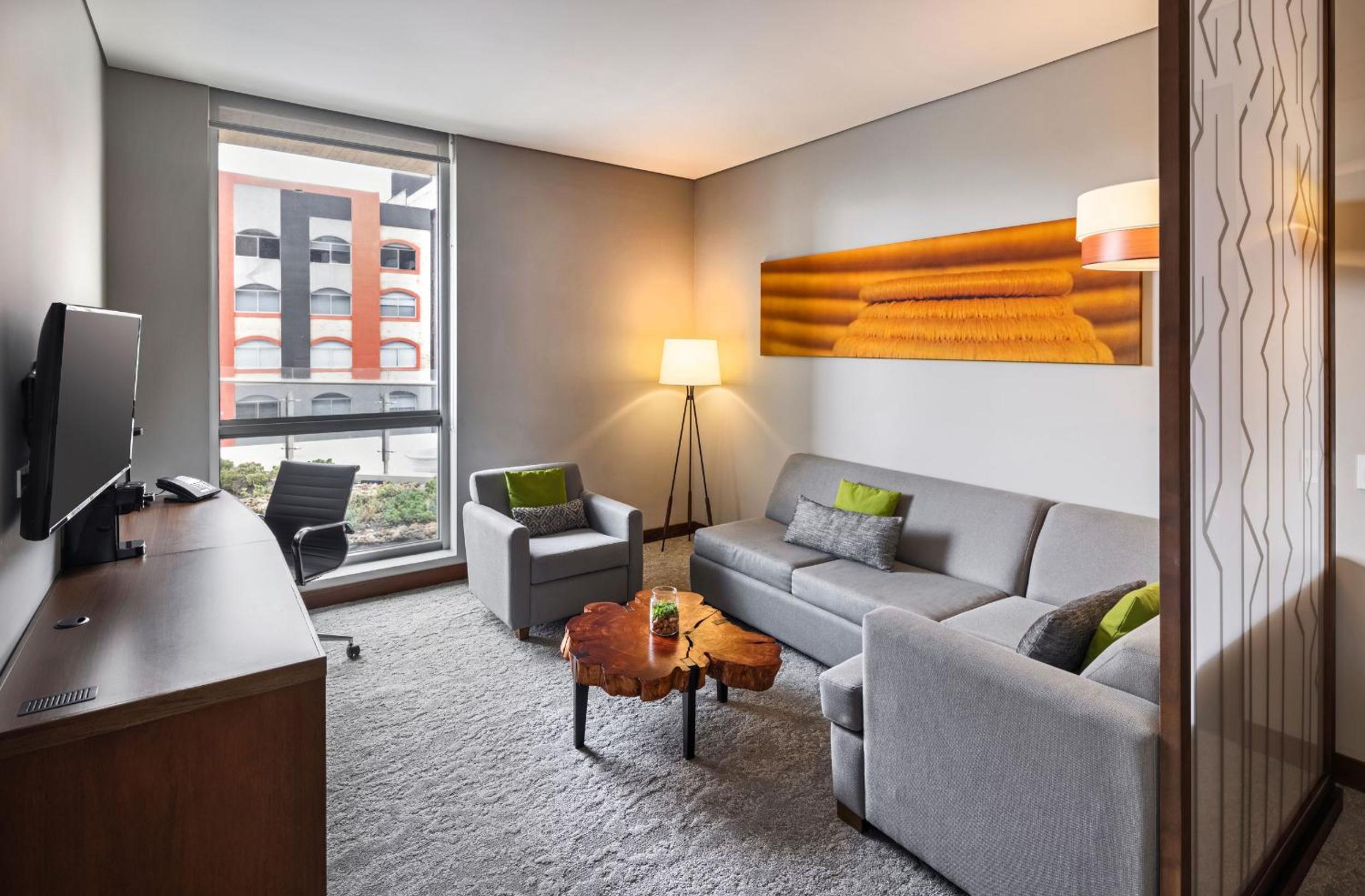 King Suite with Sofa Bed and Roll-In Shower - Disability Access