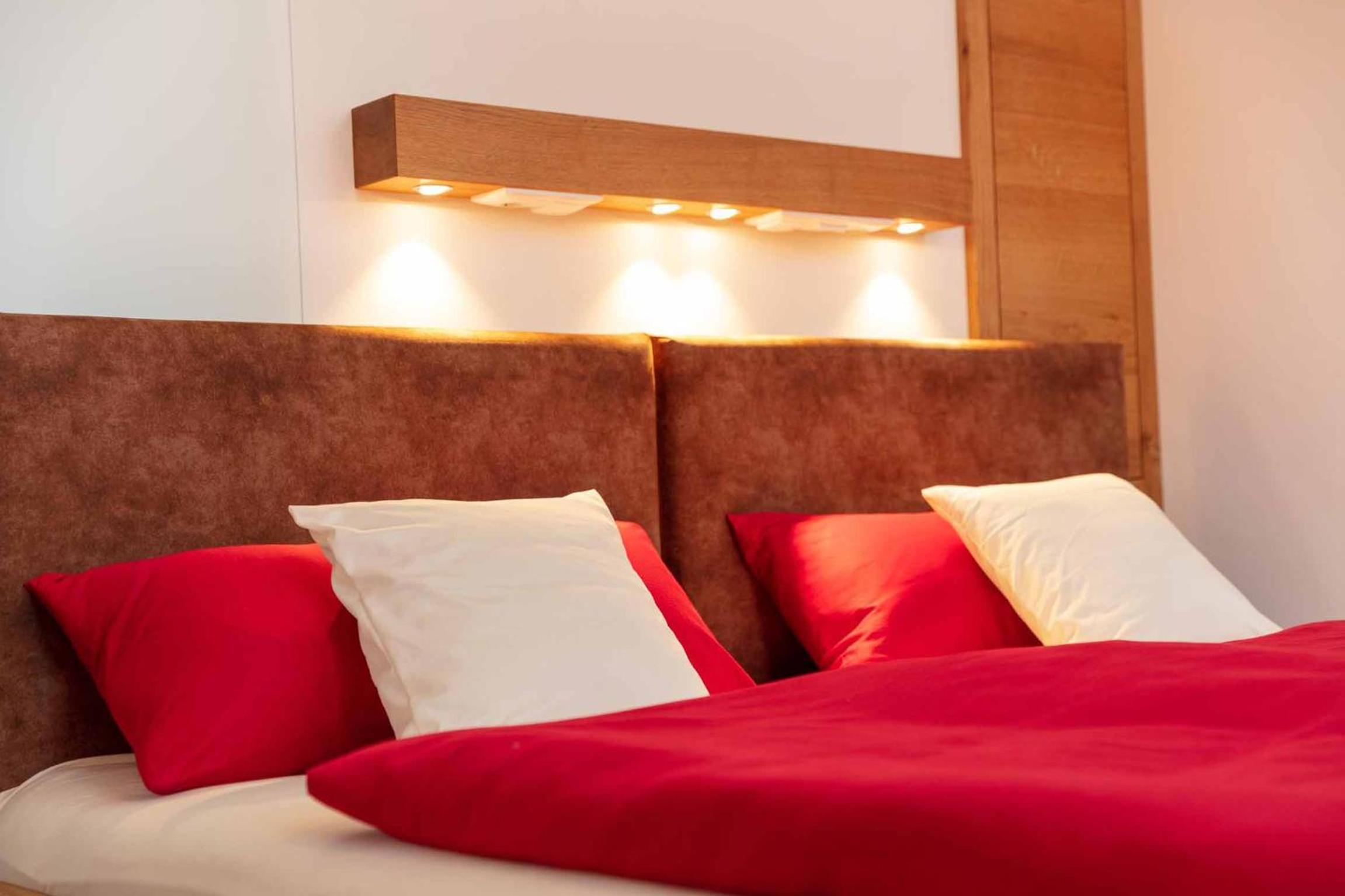 Large Double Room photo 2