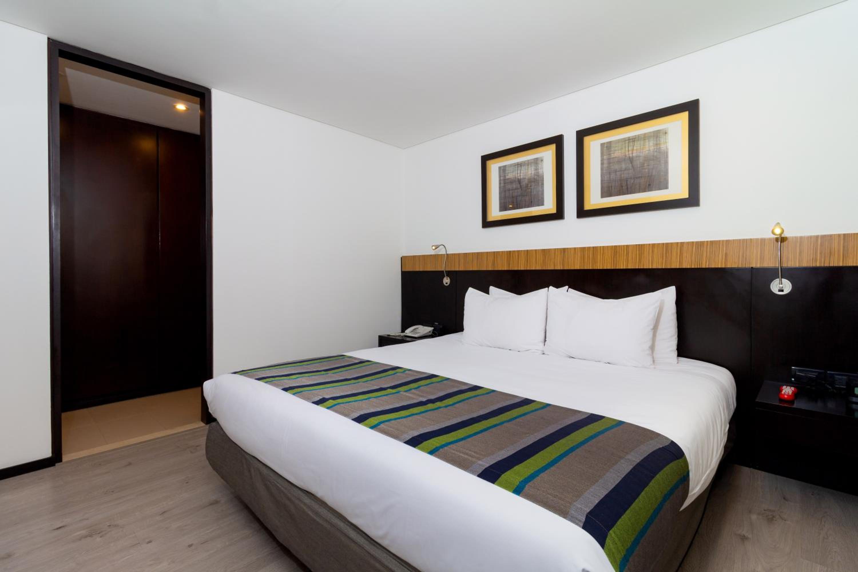 Business Suite - Photo 15