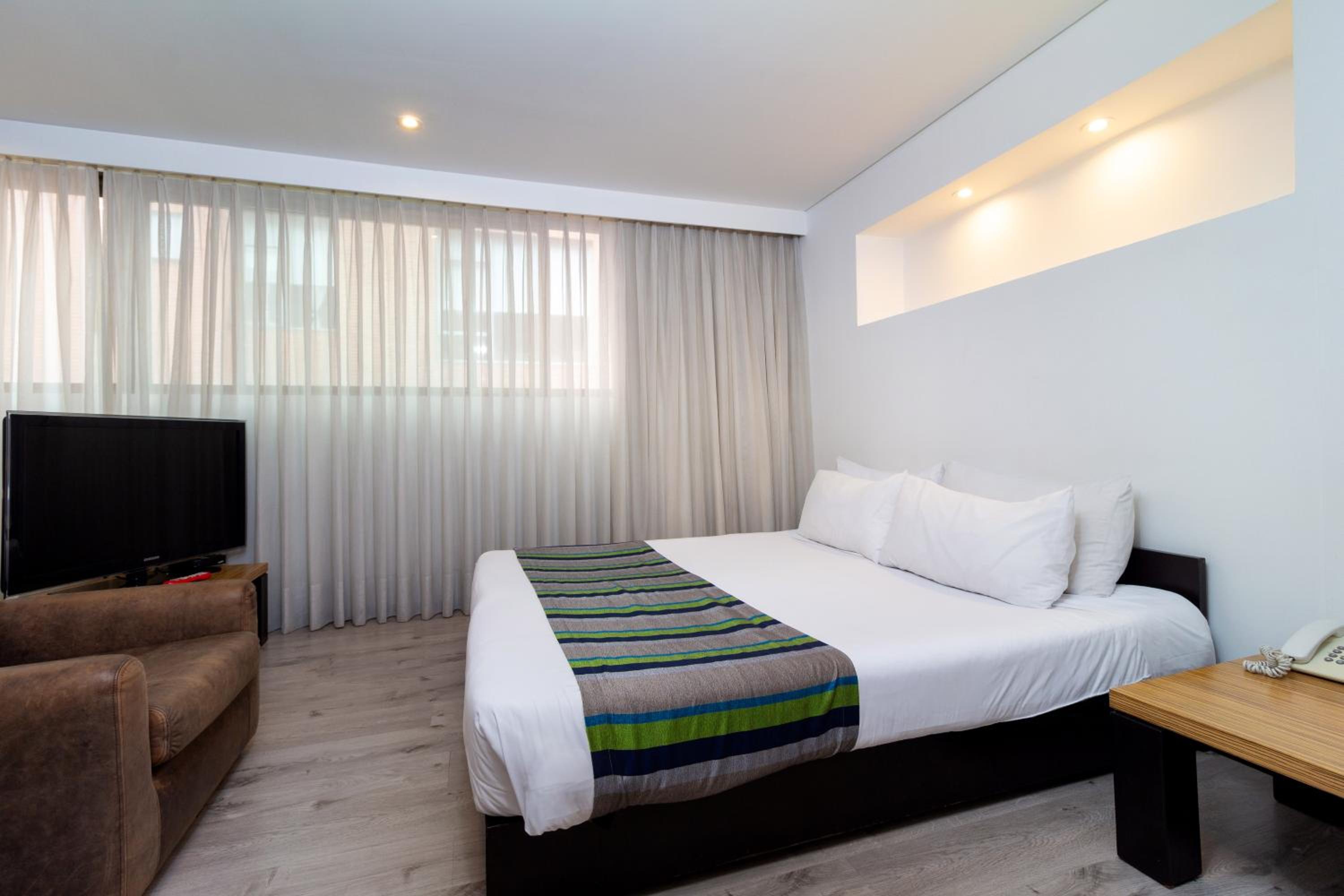 Business Suite - Photo 19