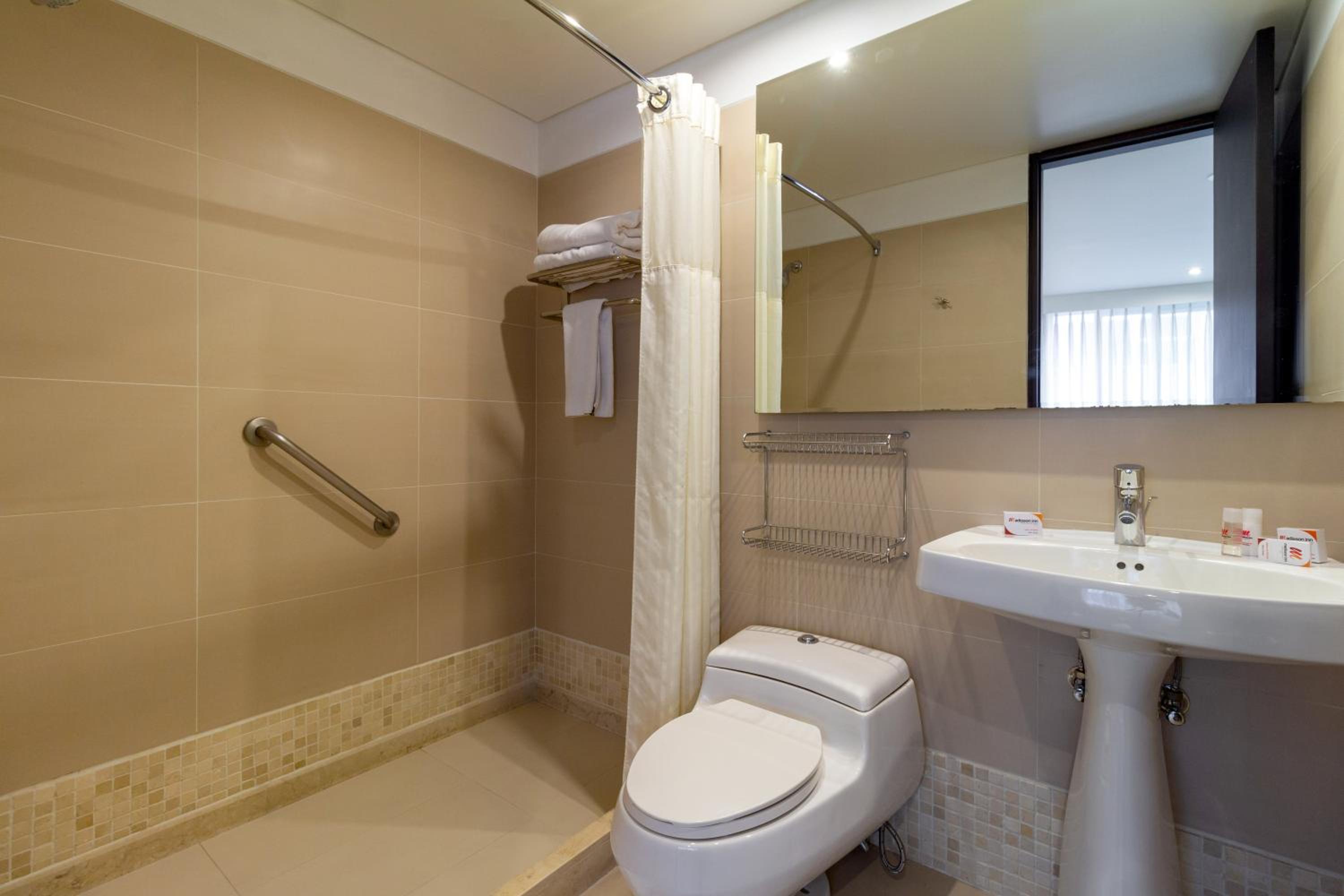 Business Suite - Photo 7