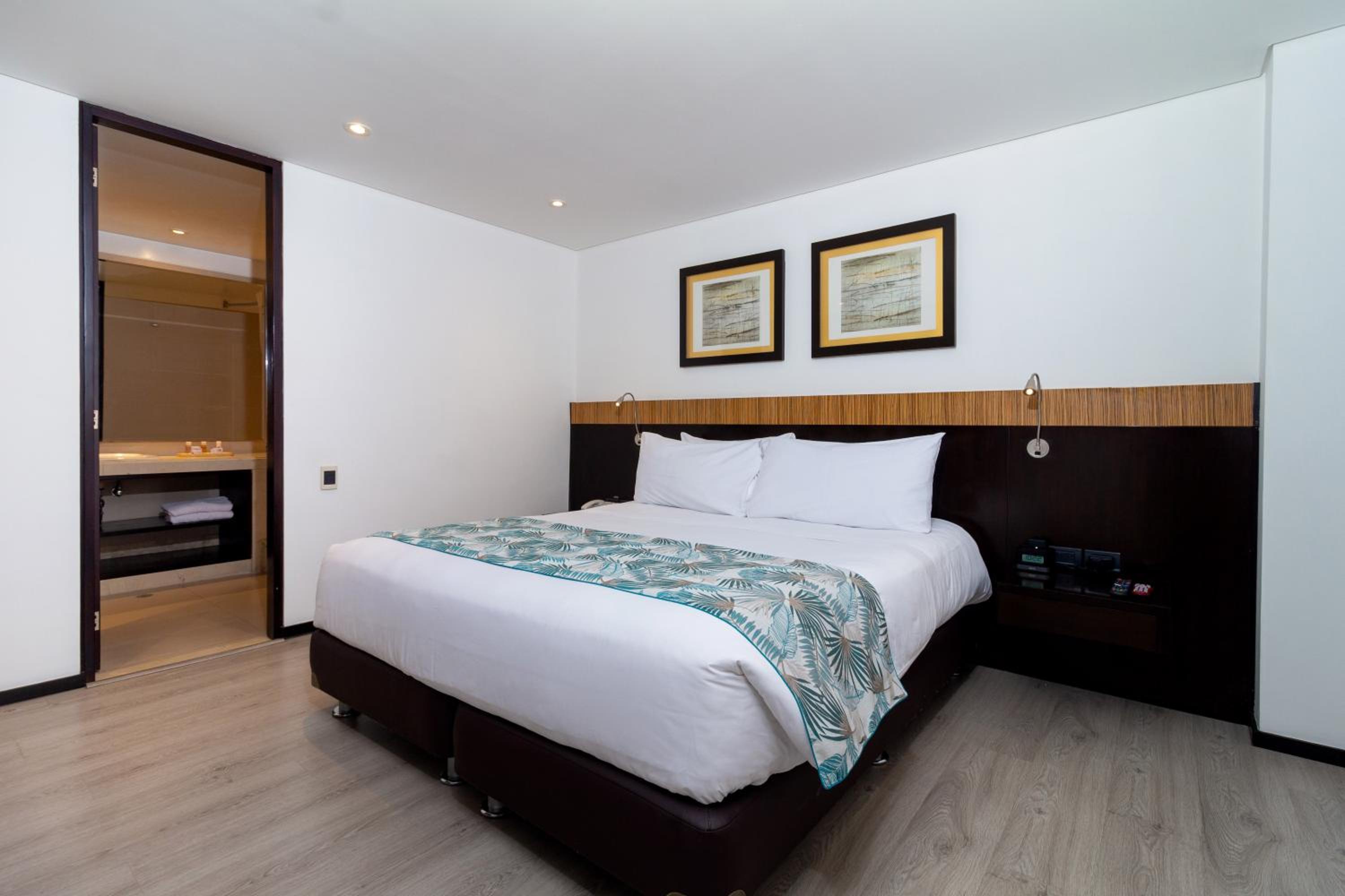Standard Double Room - Photo 1