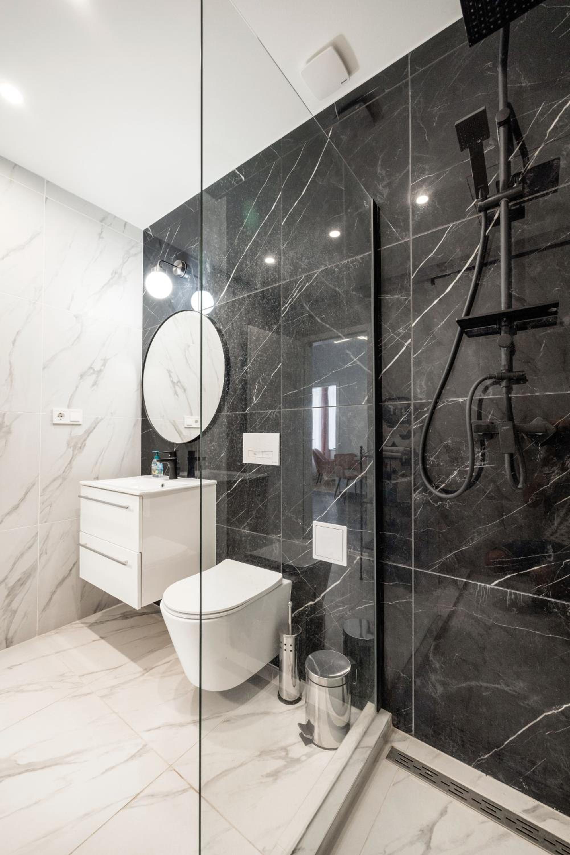 Deluxe Apartment - Photo 9