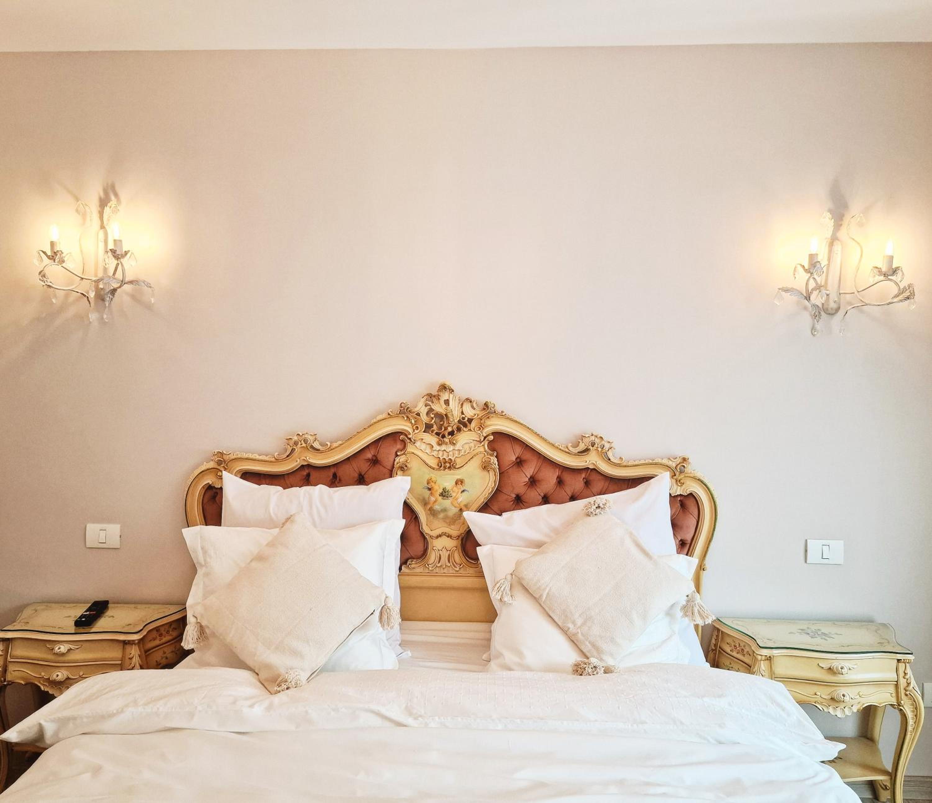 One-Bedroom Apartment - Photo 6