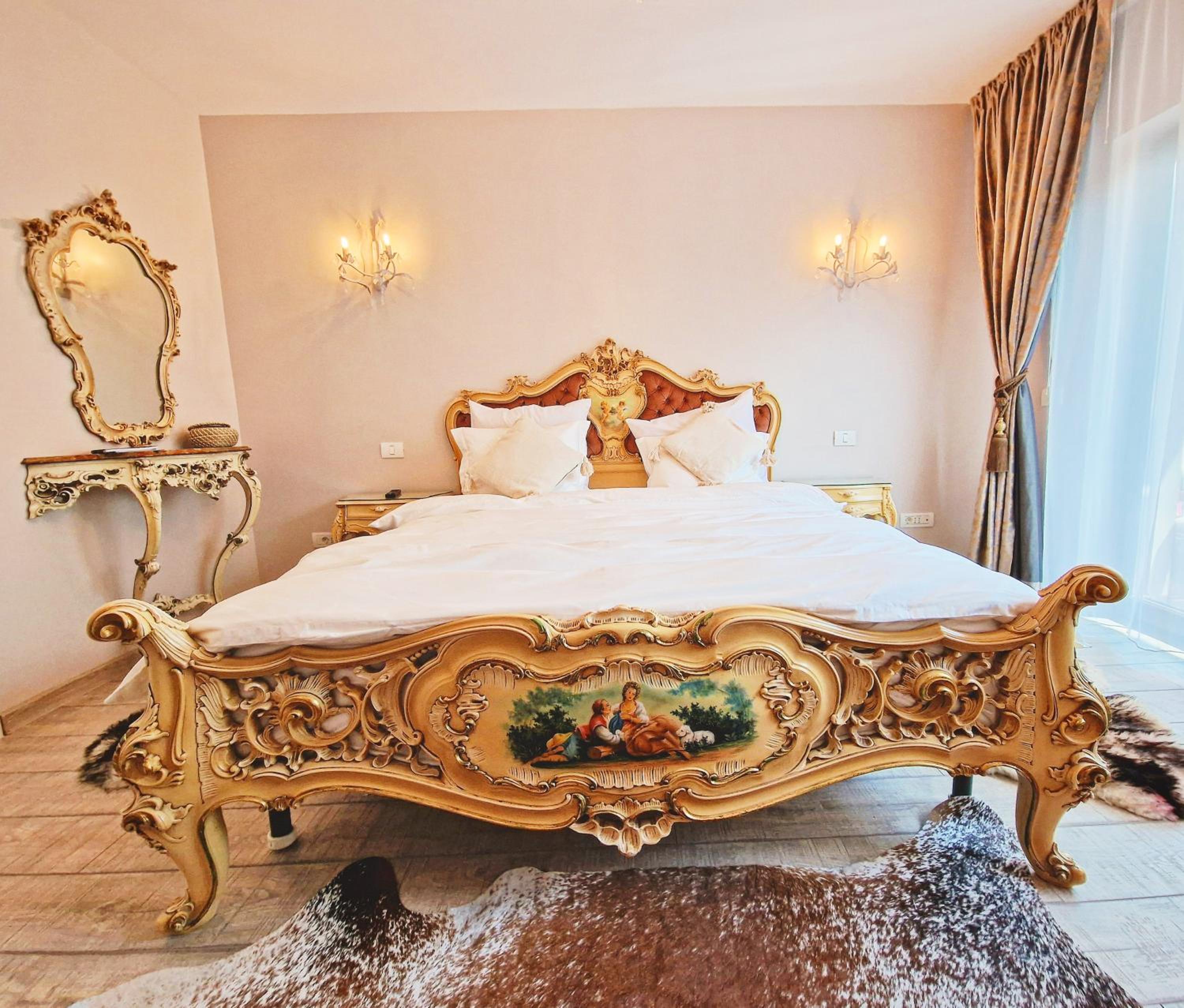 One-Bedroom Apartment - Photo 9