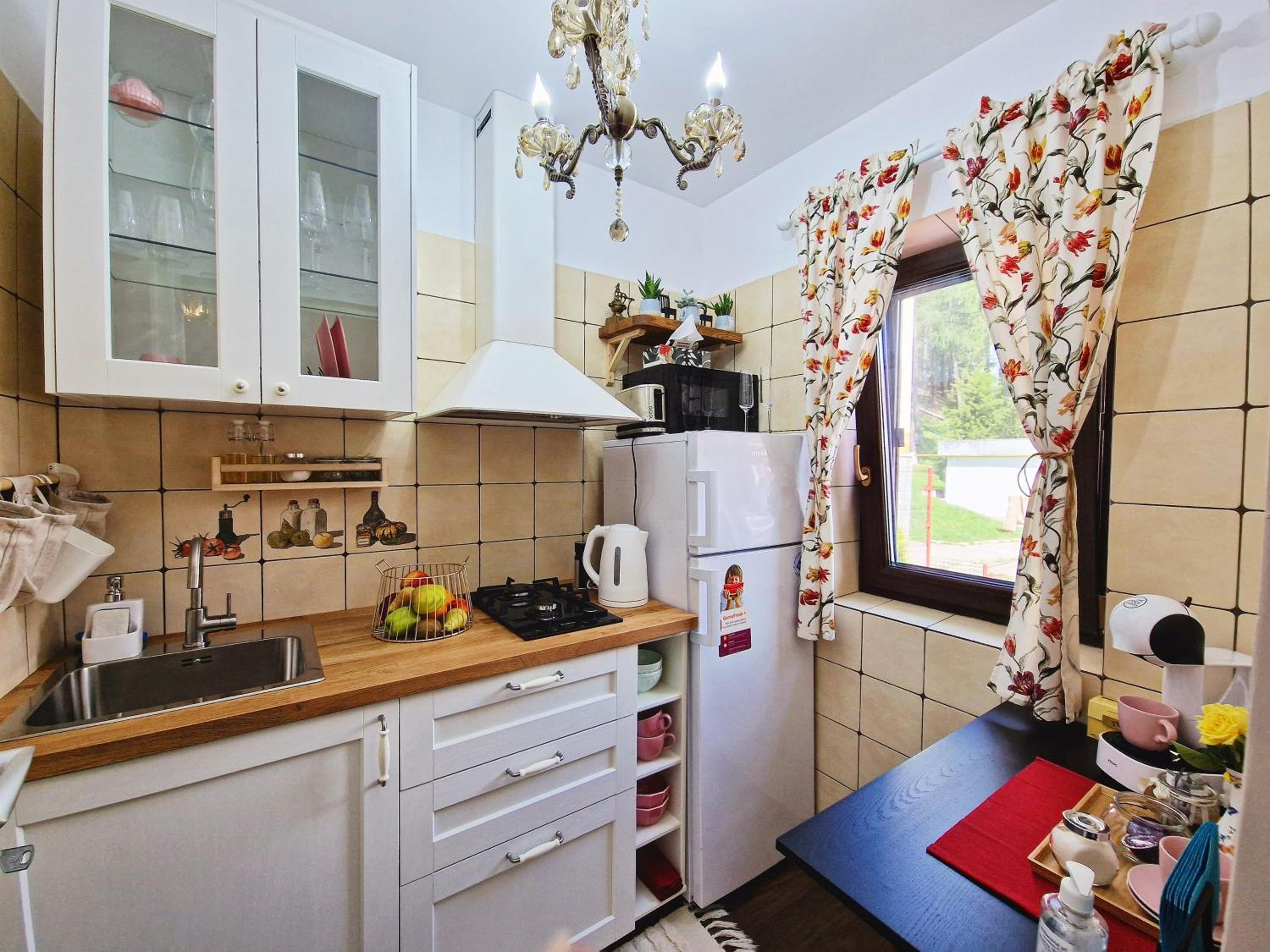 One-Bedroom Apartment - Photo 18