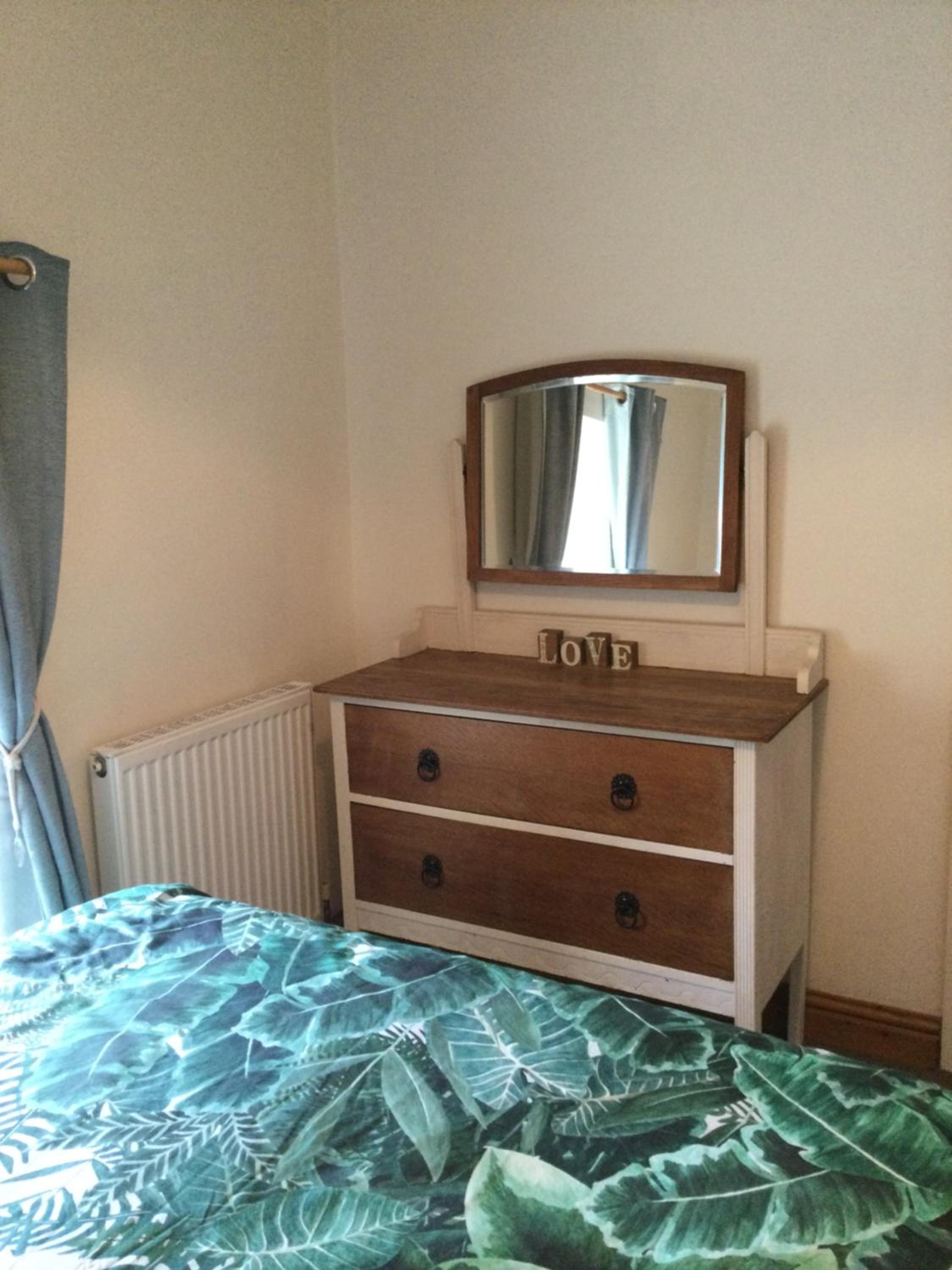 One-Bedroom House photo 1