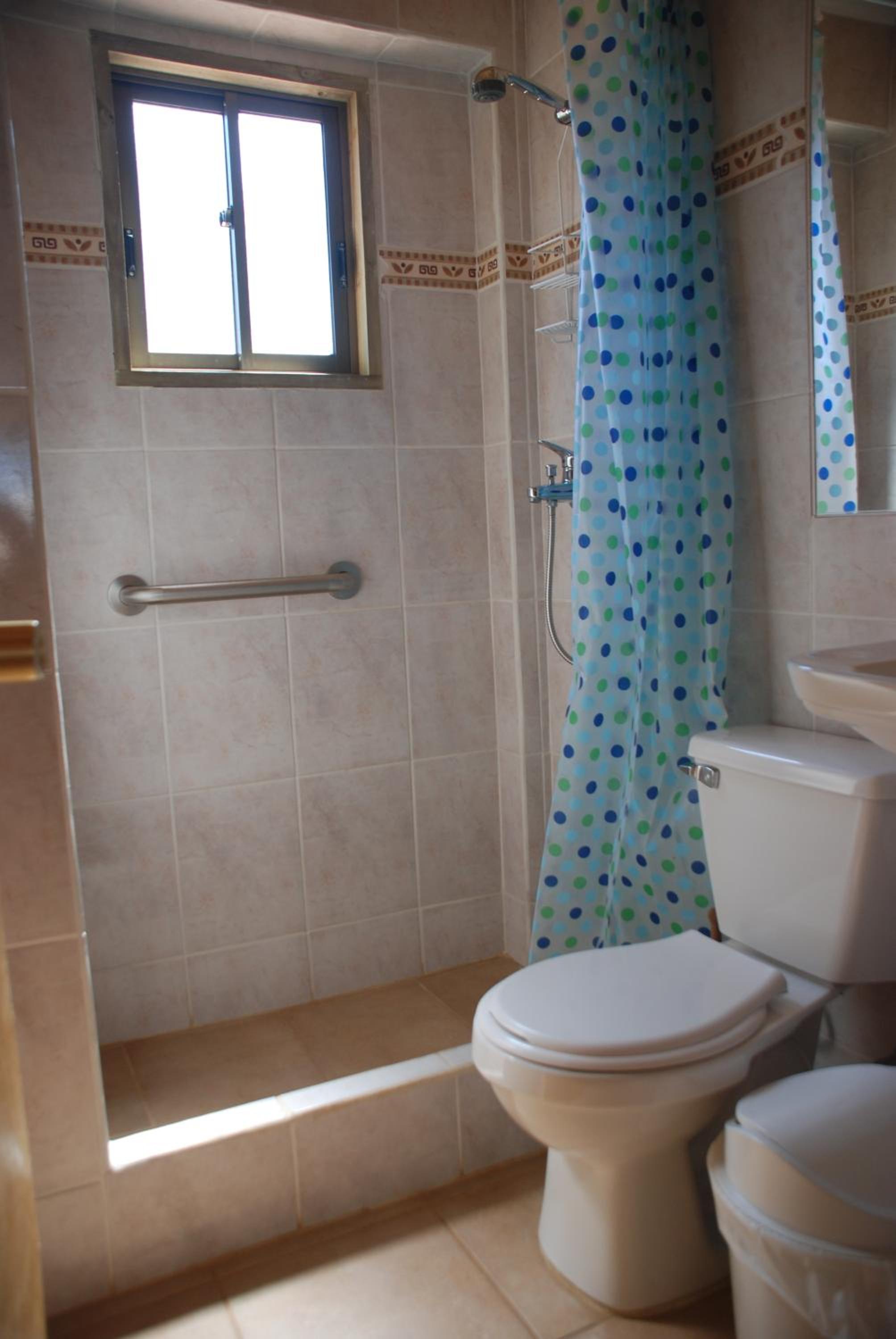 Bungalow (2 Adults) photo 3