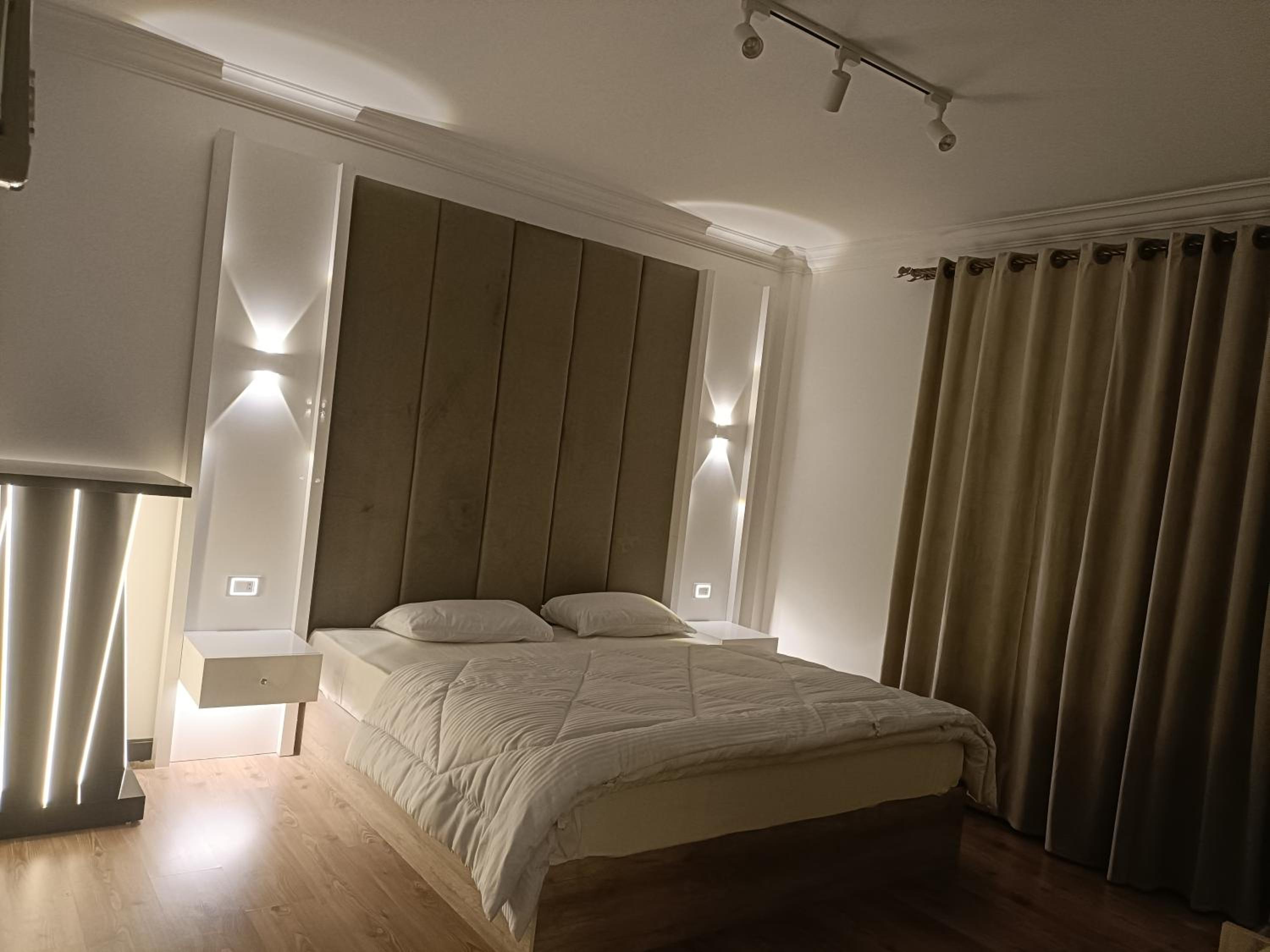 Apartment with Balcony photo 1