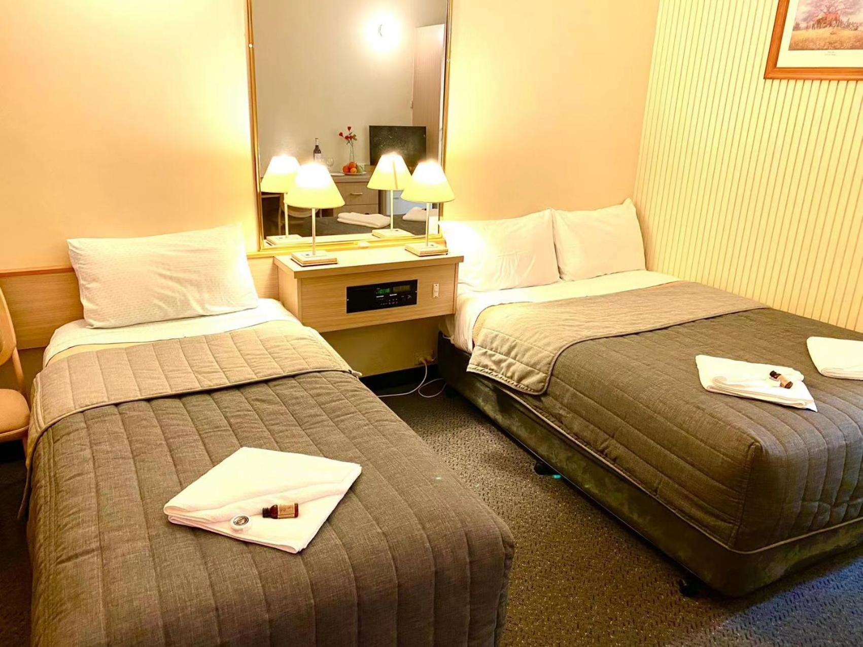 Comfort Triple Room with Shower - Photo 2