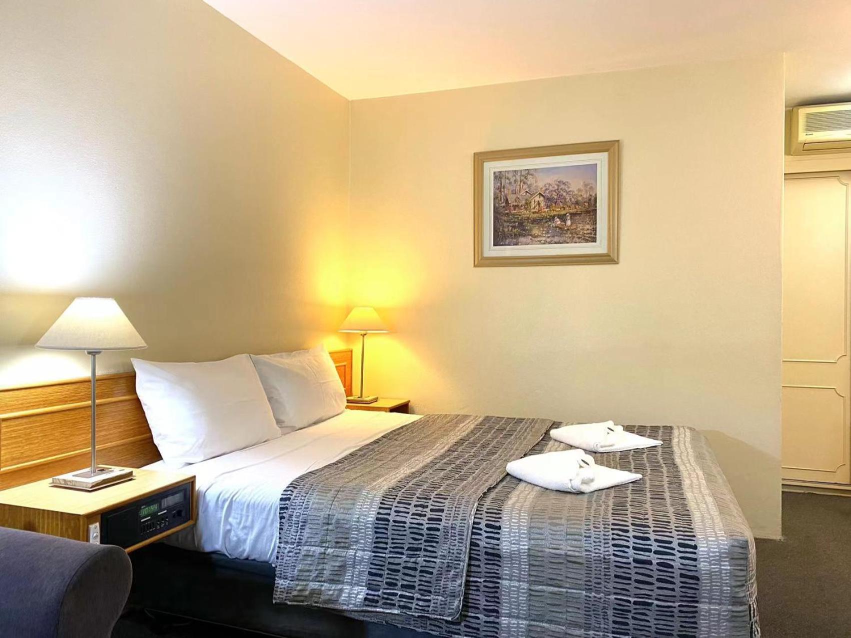 Queen Room - Photo 1