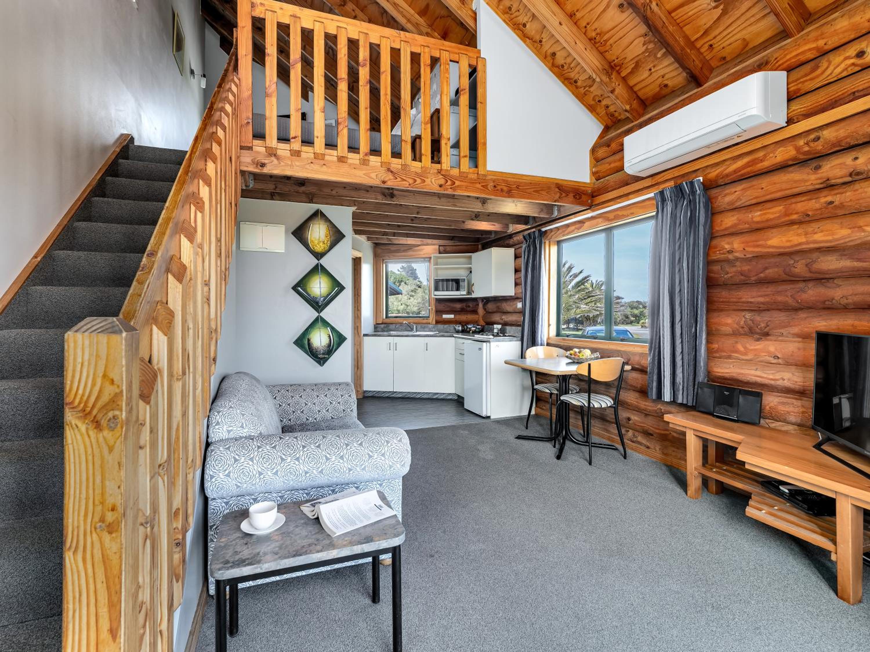 Spa Beachfront Chalet photo 2