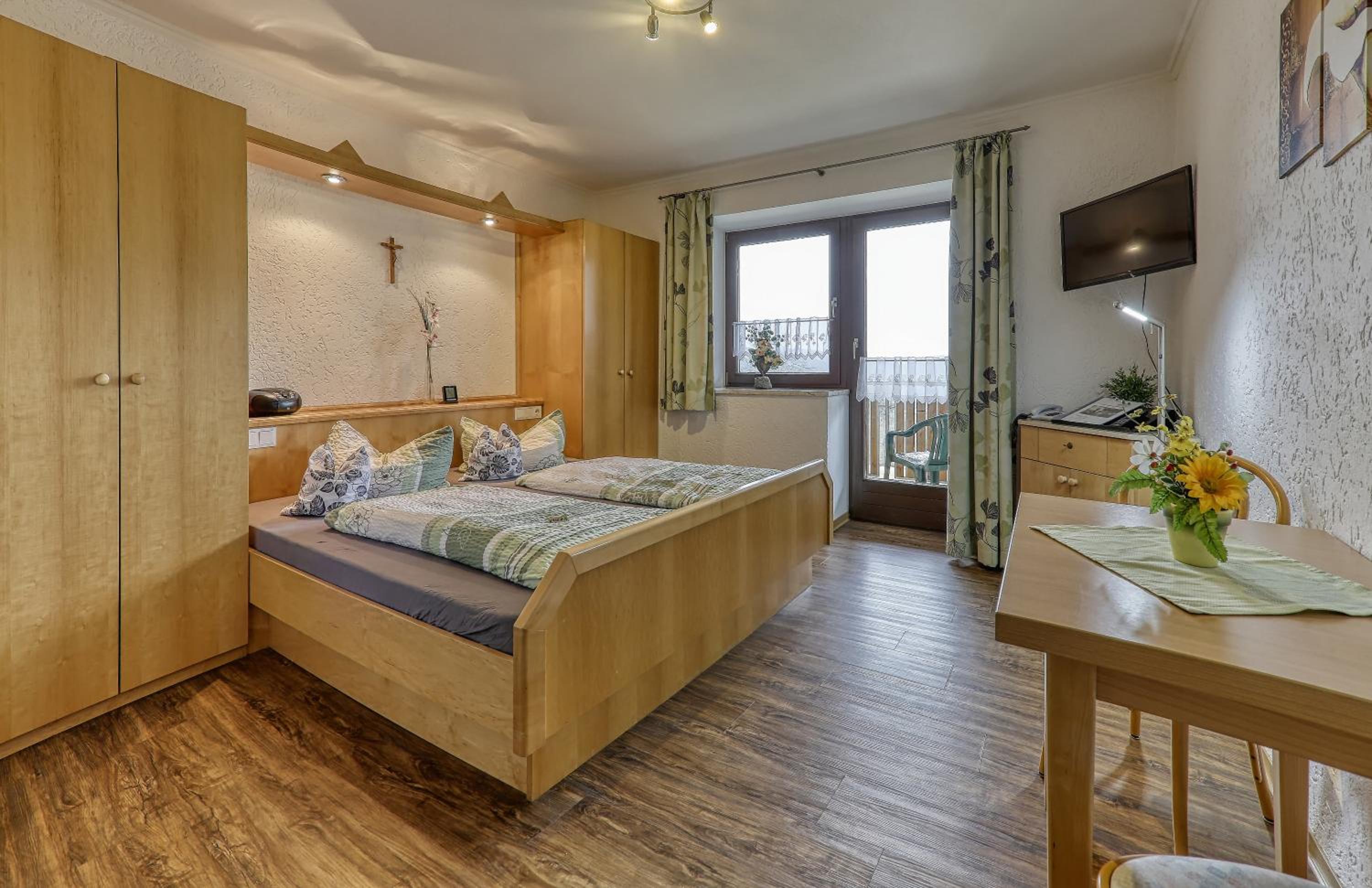 Double Room with Balcony photo 1