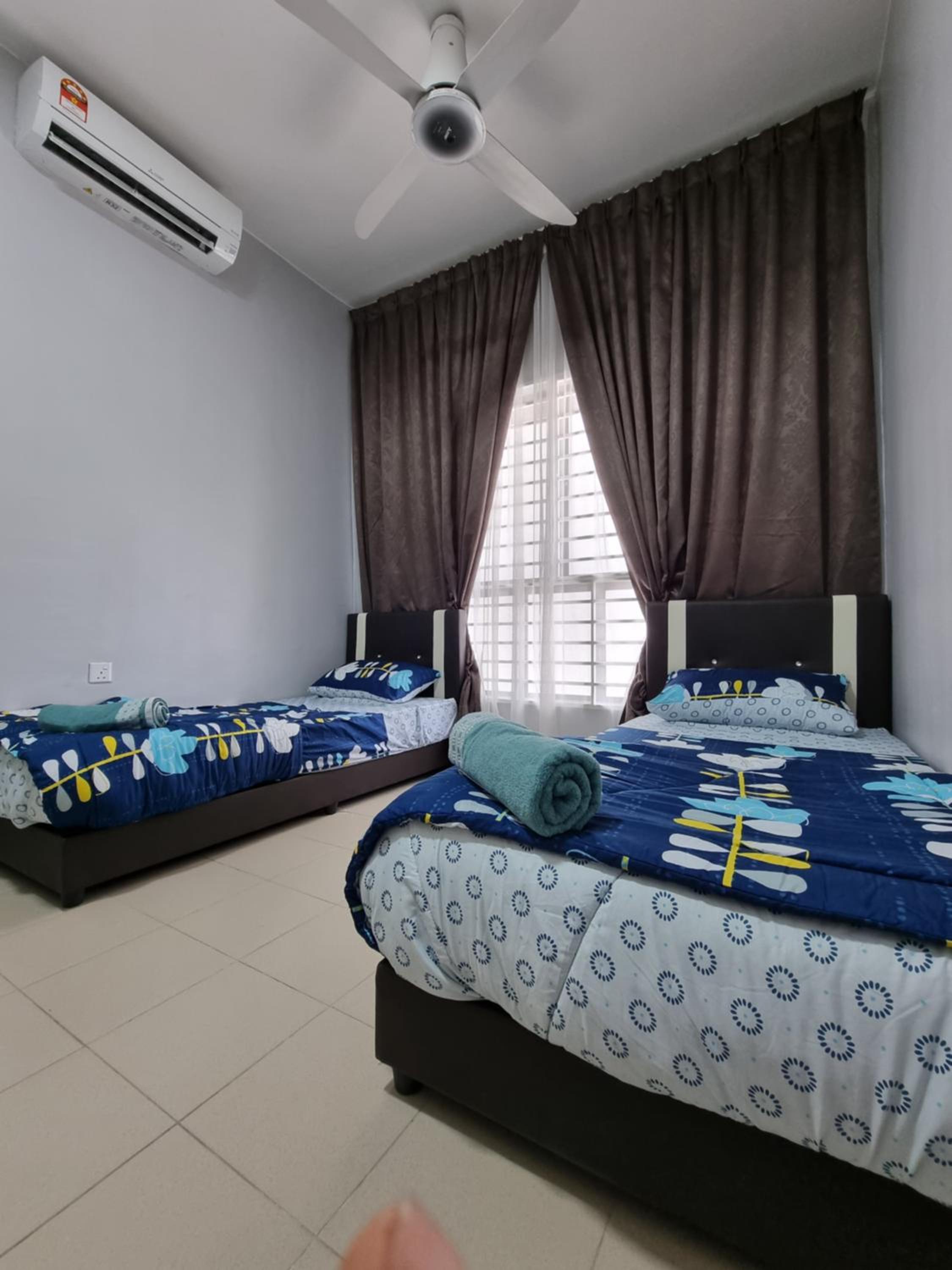 Three-Bedroom Apartment photo 1