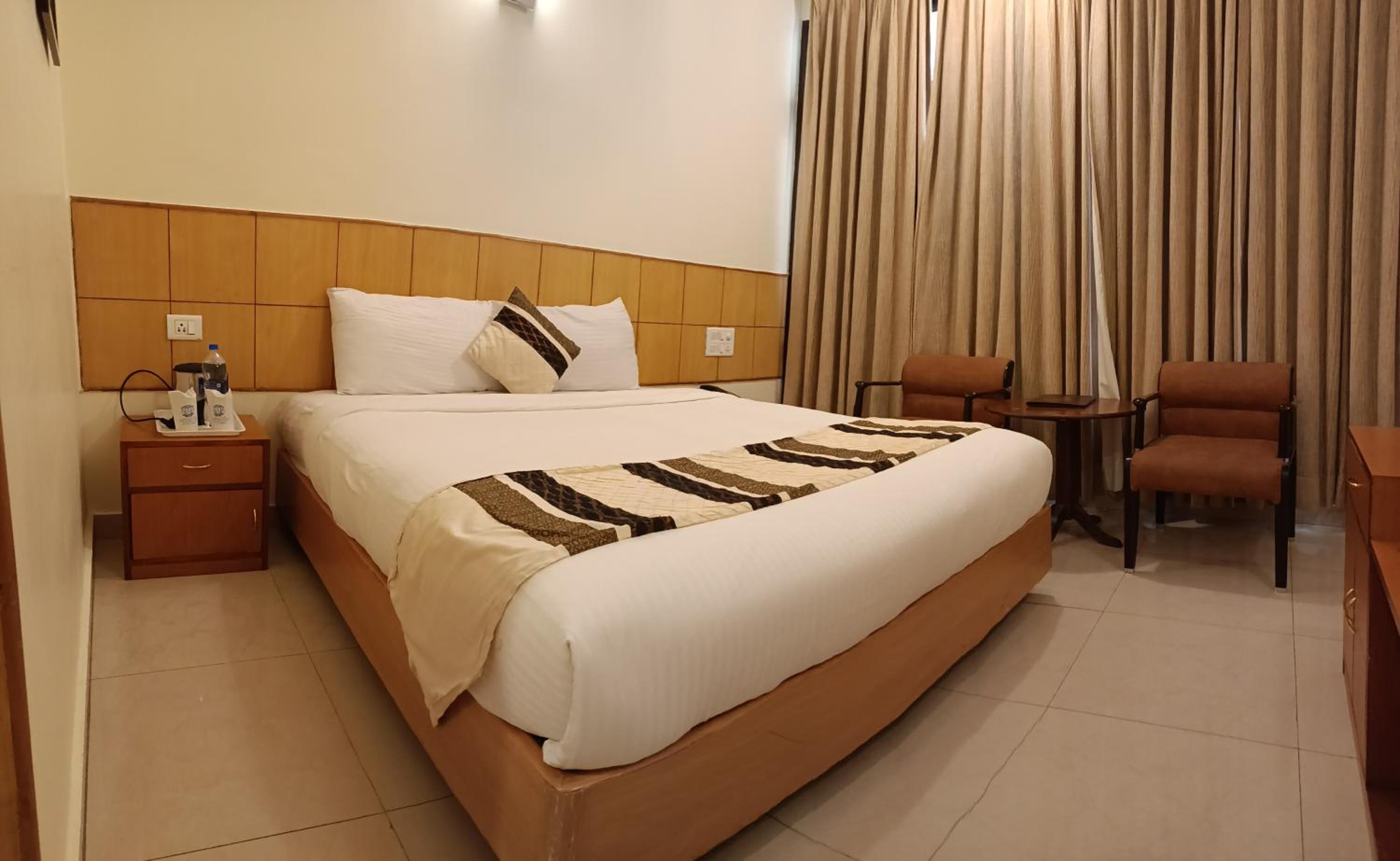 Standard Double Room - Photo 4