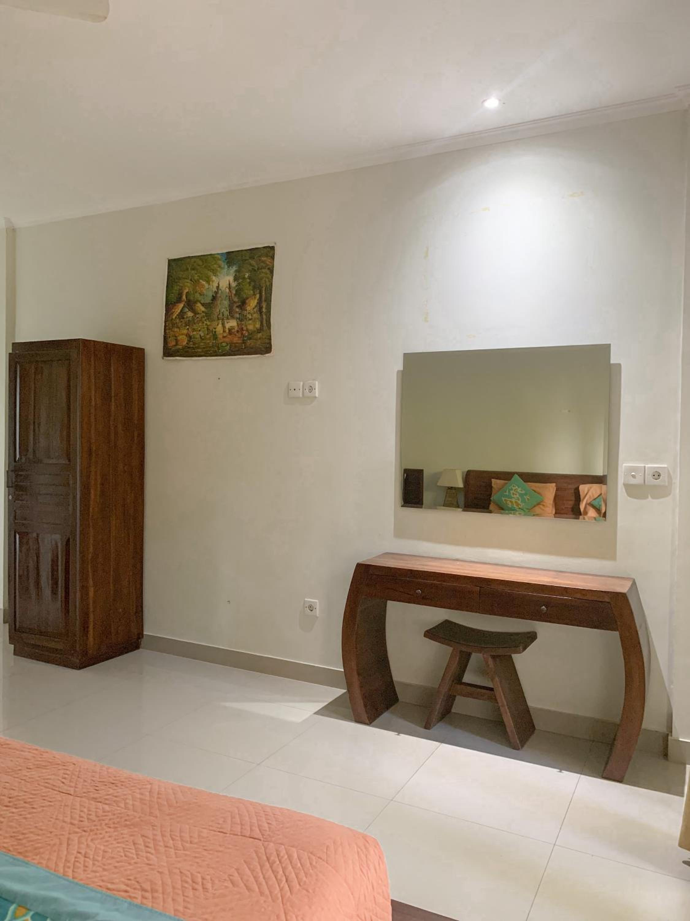 Family Room - Photo 6