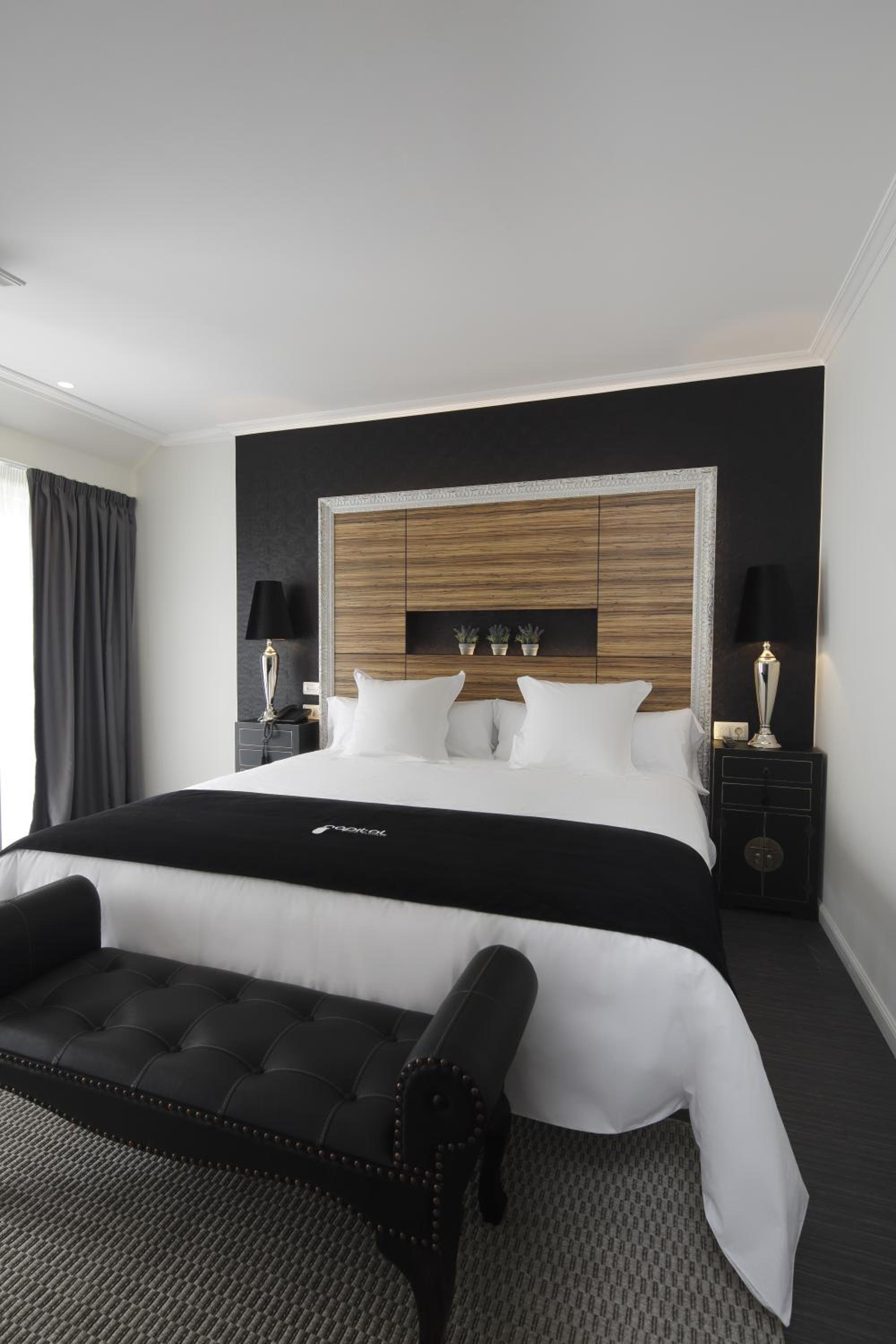 Superior King Room photo 2