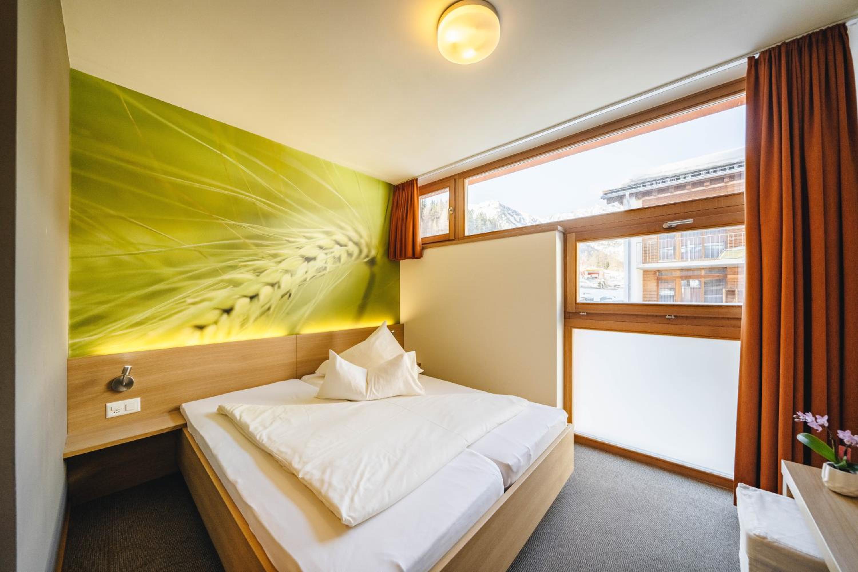 Small Double Room - Photo 1