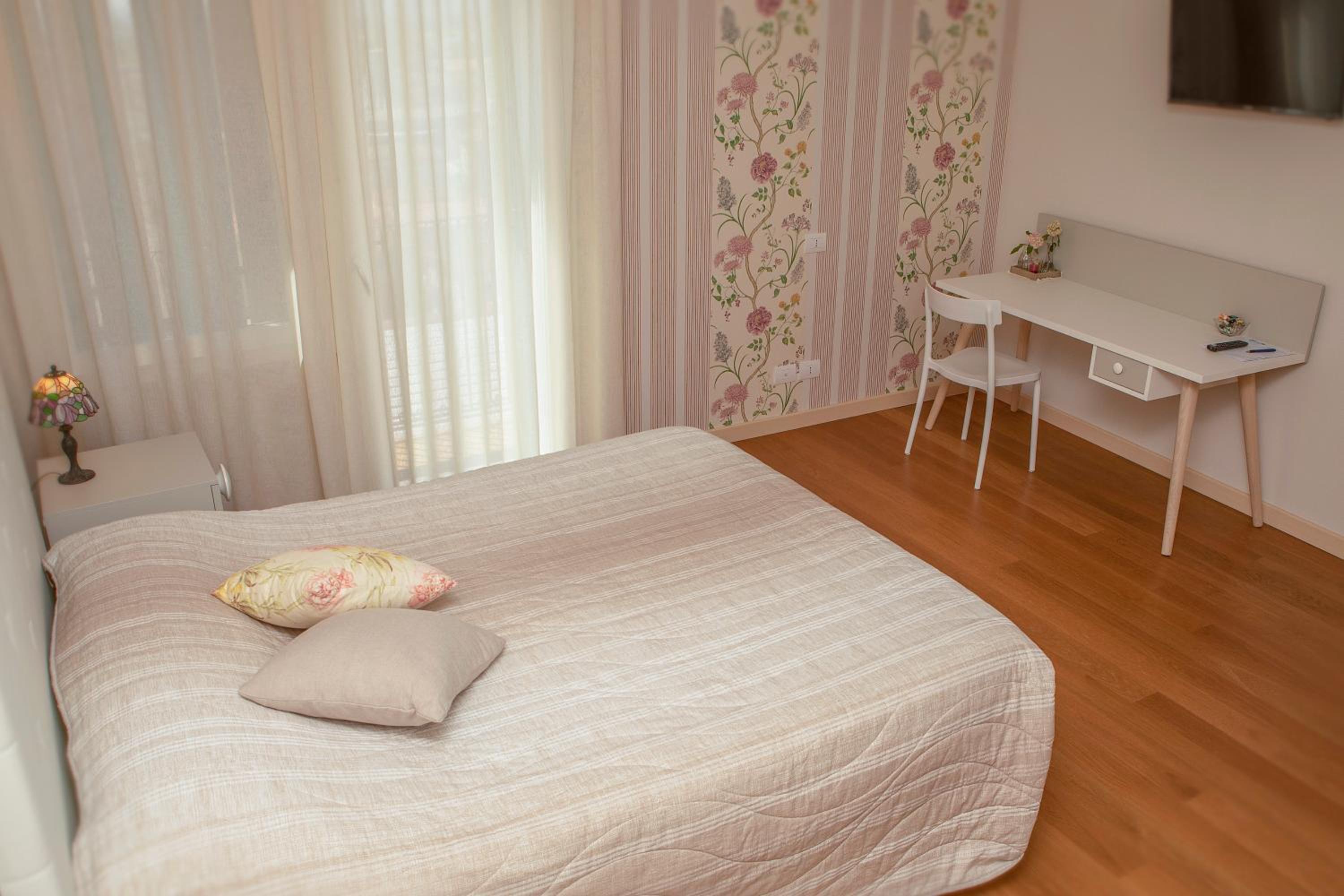 Double Room with Private Bathroom photo 1