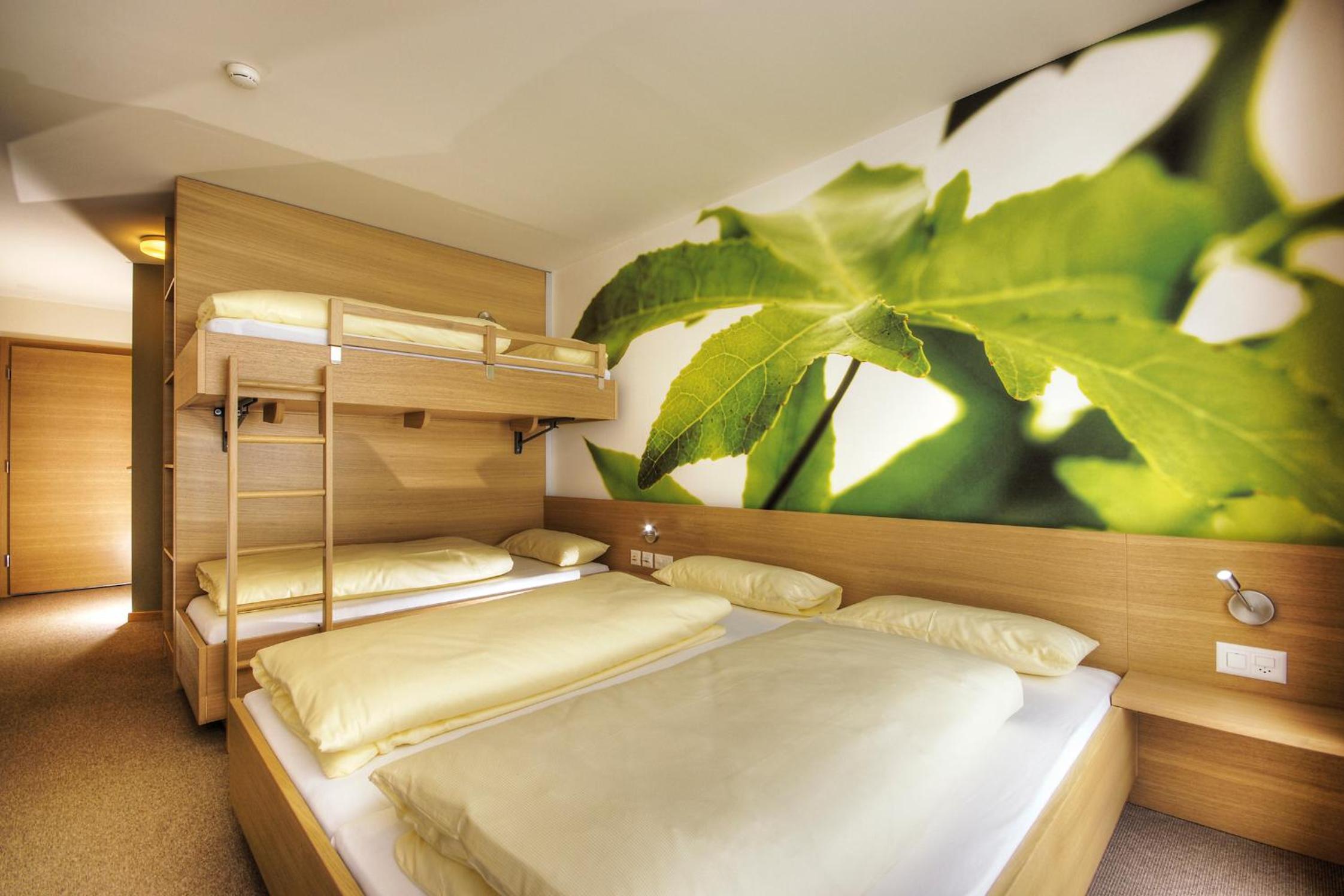 Quadruple Room - Photo 5