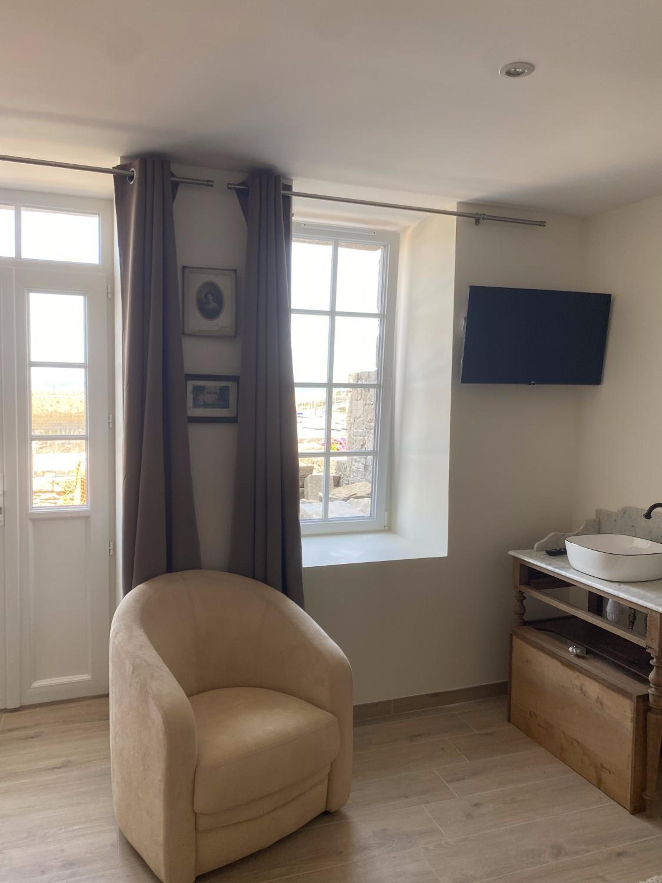 Deluxe Room photo 2