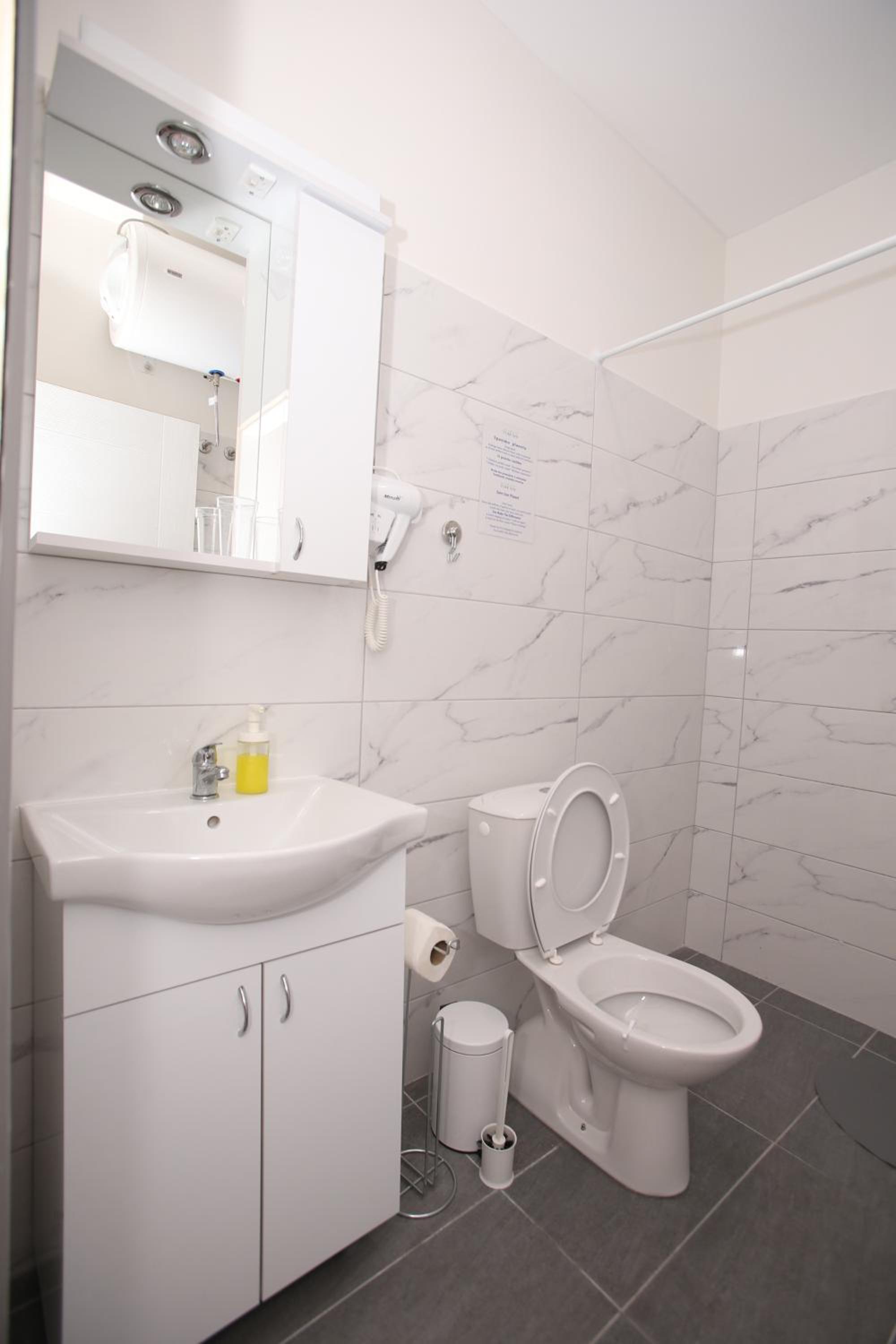 Apartment - Photo 6
