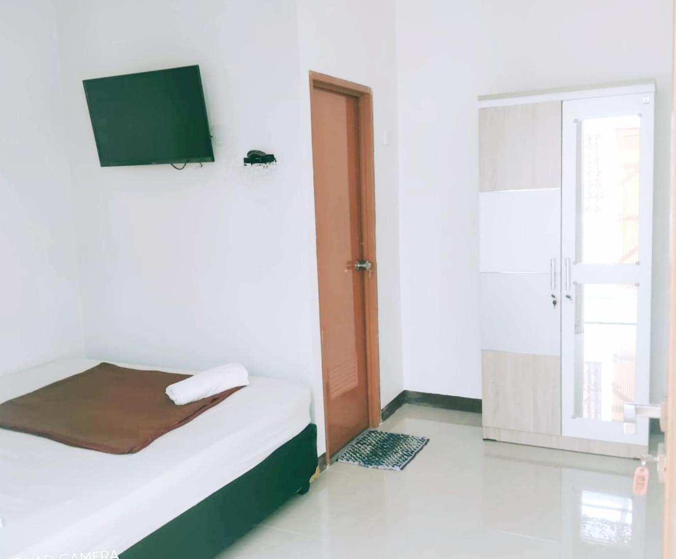 Standard Double Room - Photo 1