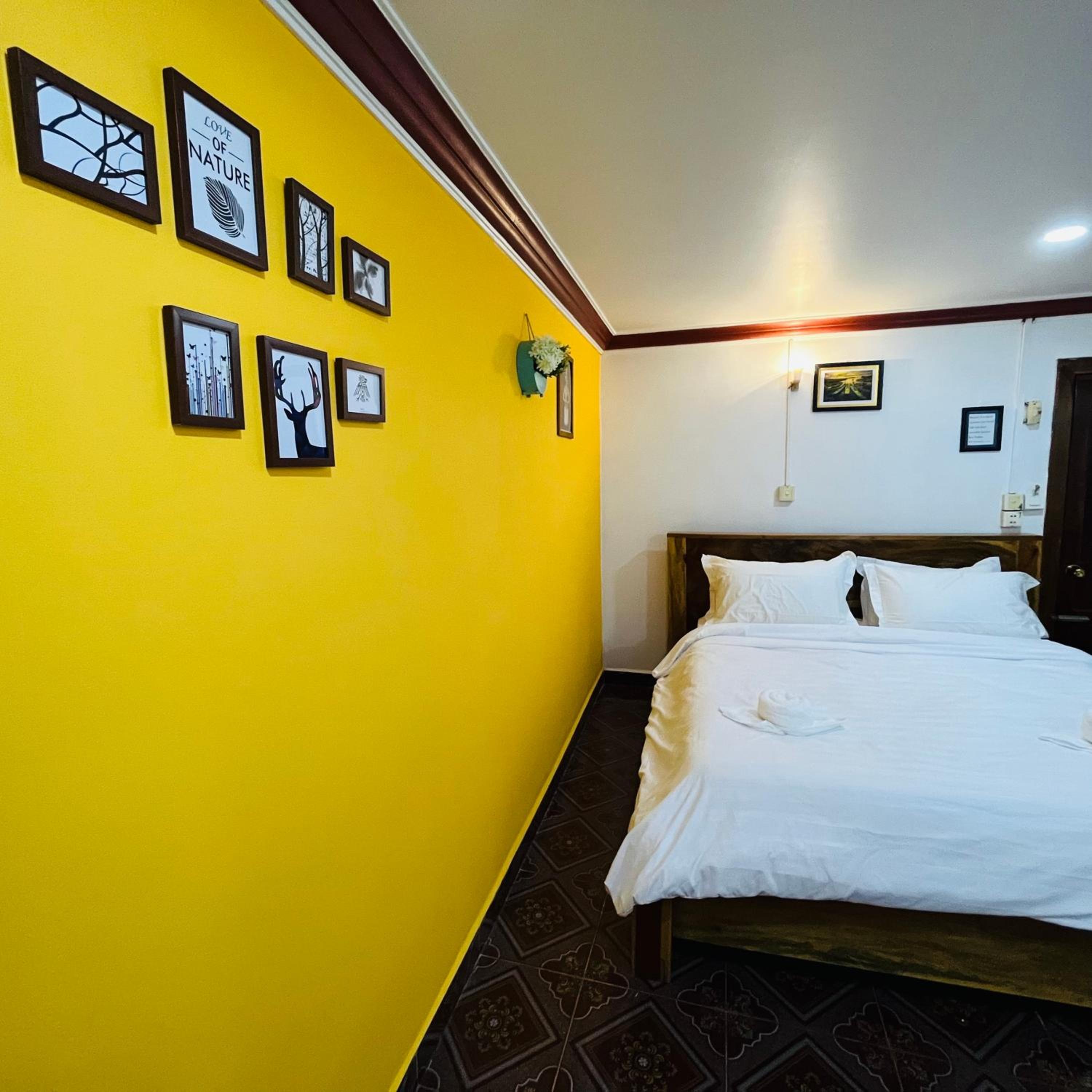 Standard Double Room with Fan - Photo 3