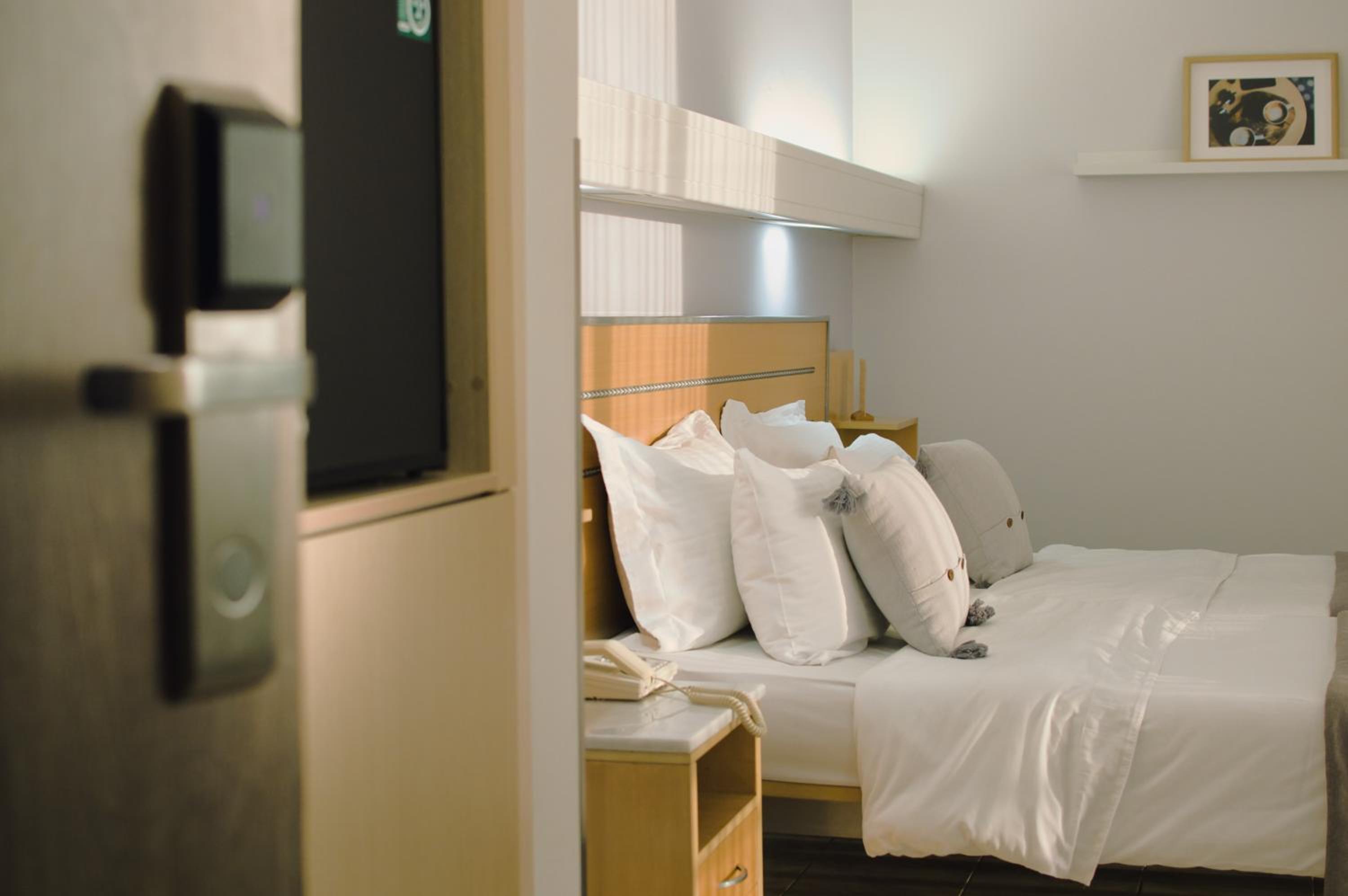 Double or Twin Room photo 3