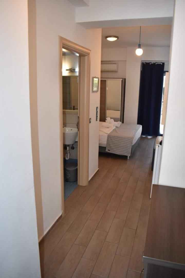 Classic Double Room - Photo 37
