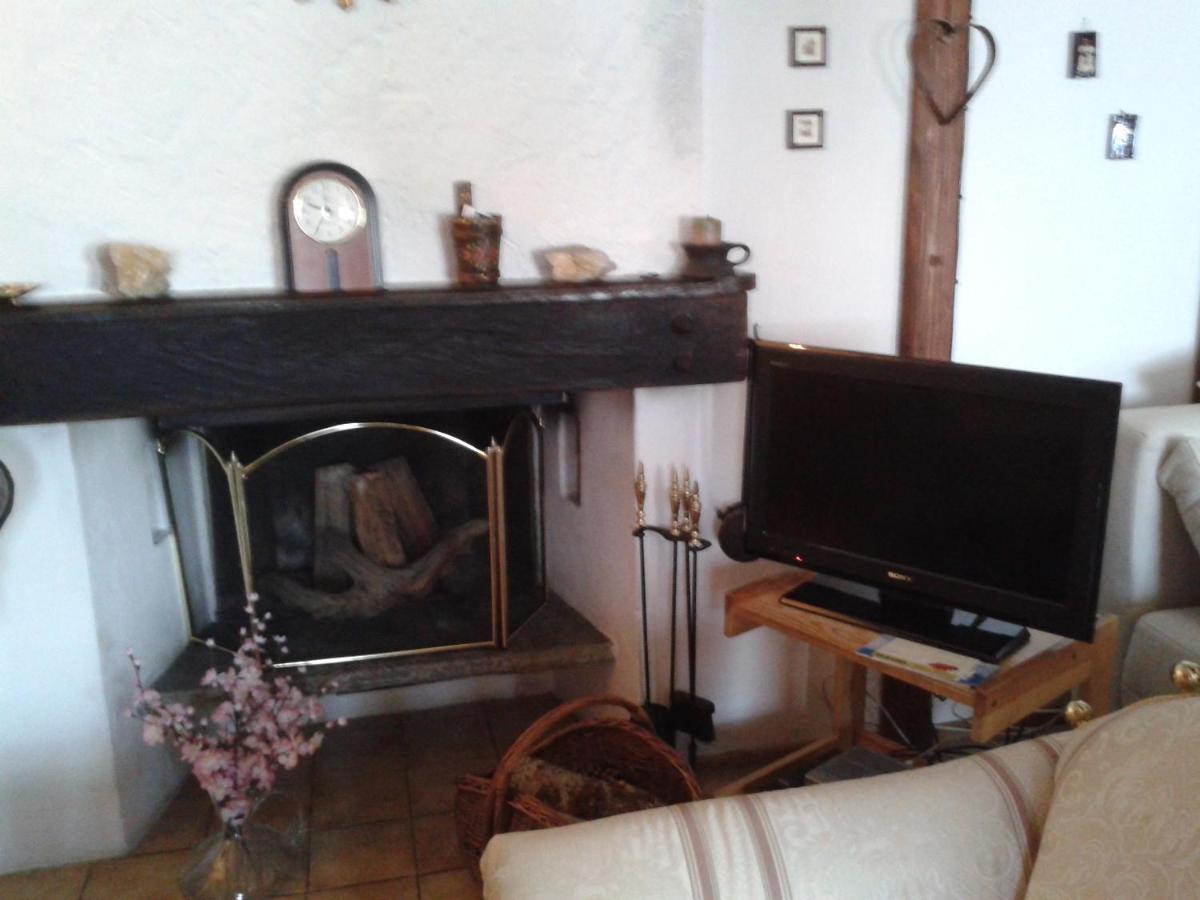 Apartment with Terrace photo 3