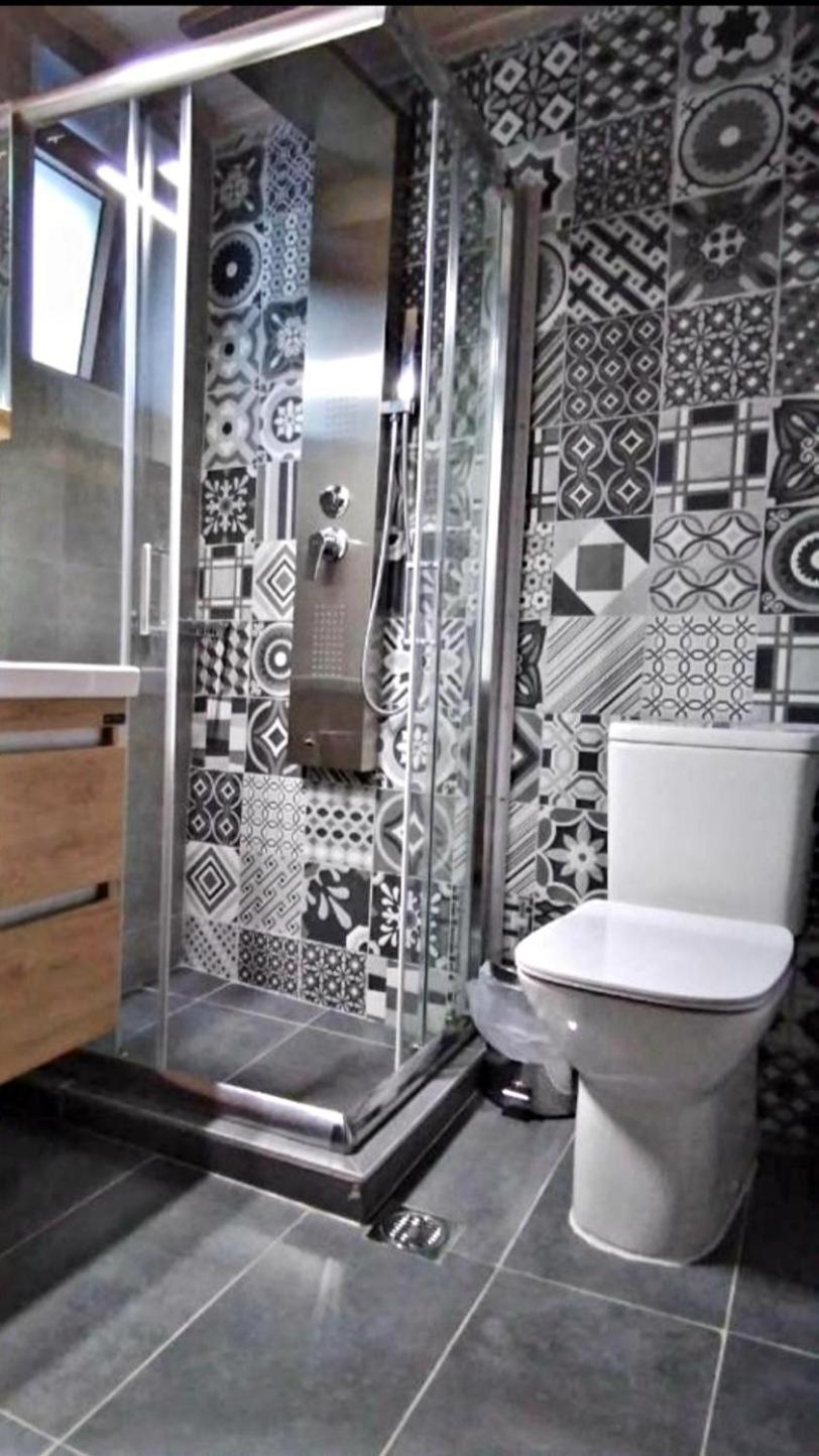 Double or Twin Room with Fireplace - Photo 14