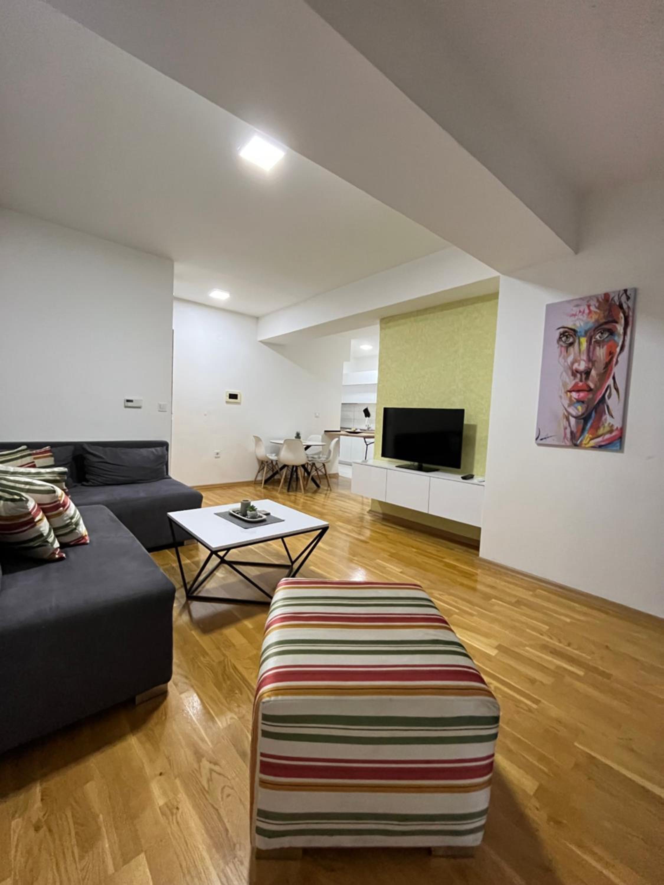 Apartment photo 1