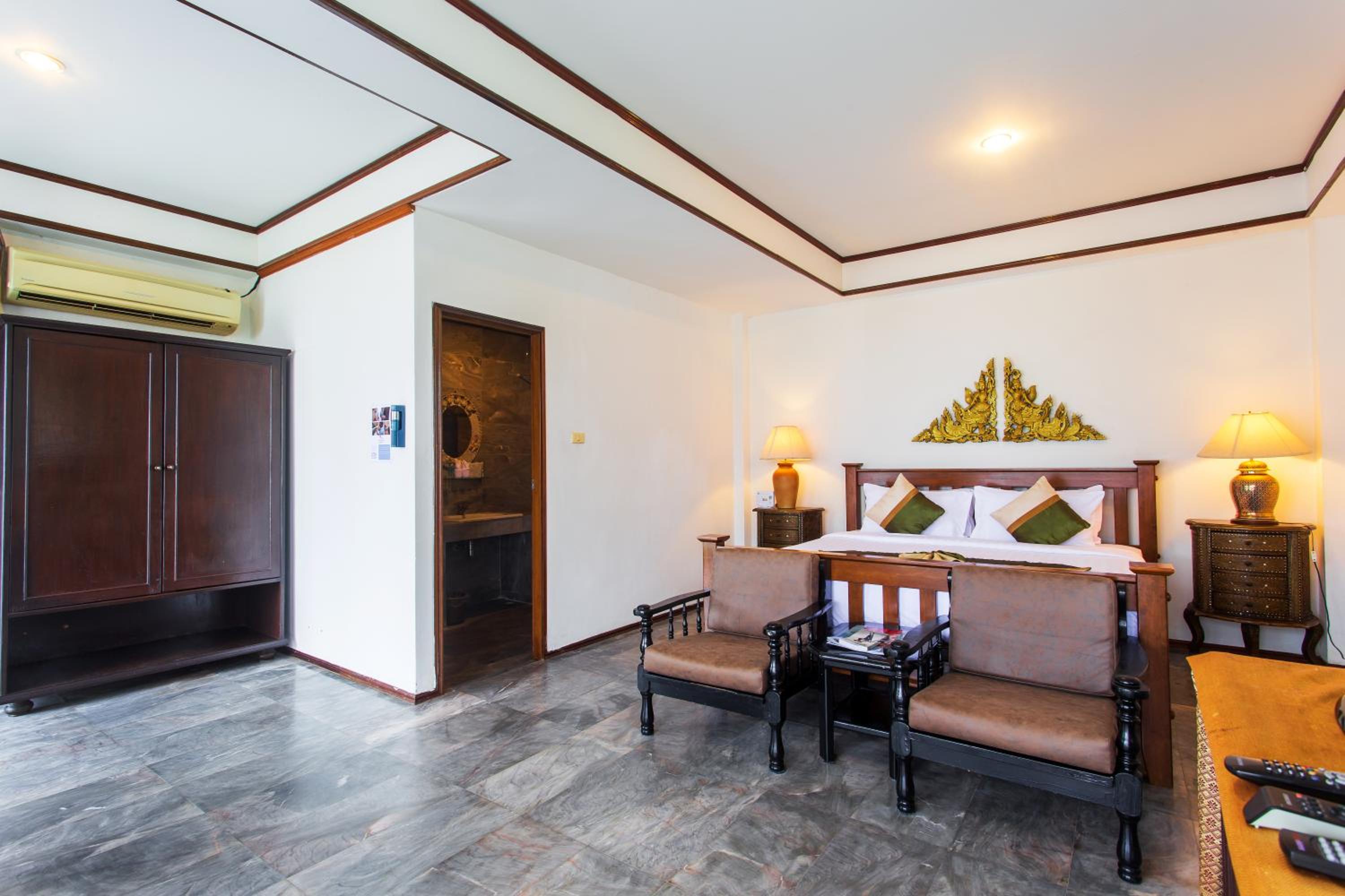 Bungalow - Beach Front - Photo 6