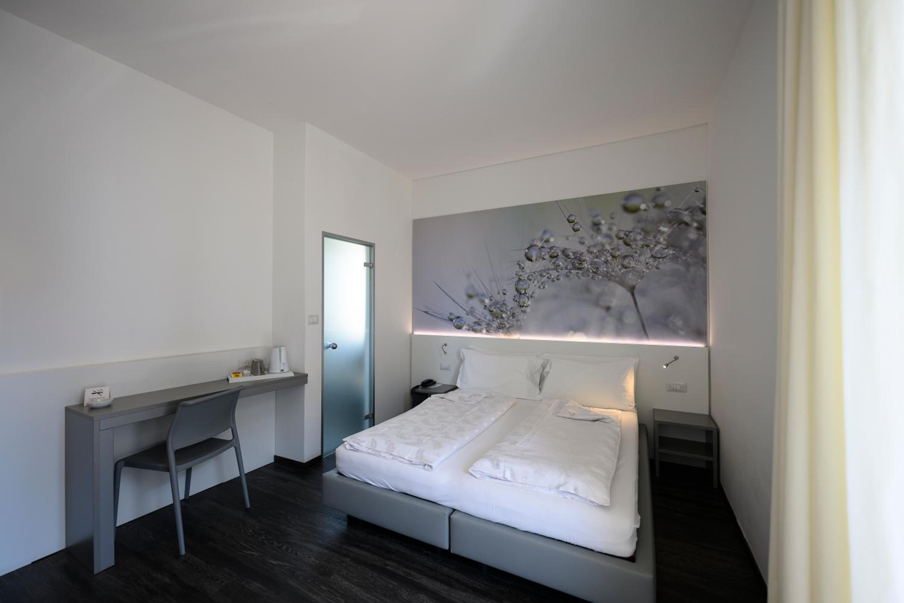 Double or Twin Room - Photo 1