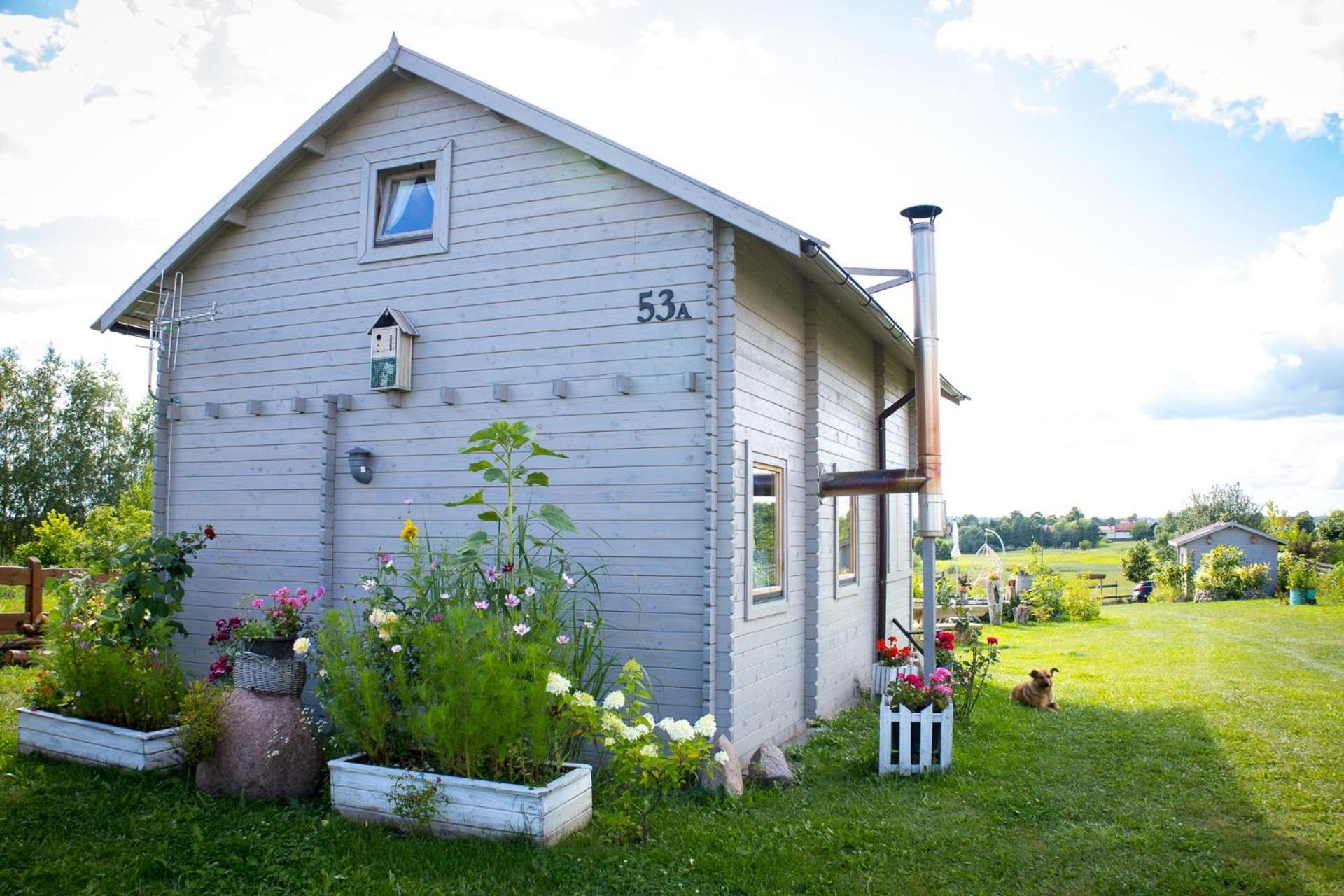 Three-Bedroom House - Photo 8