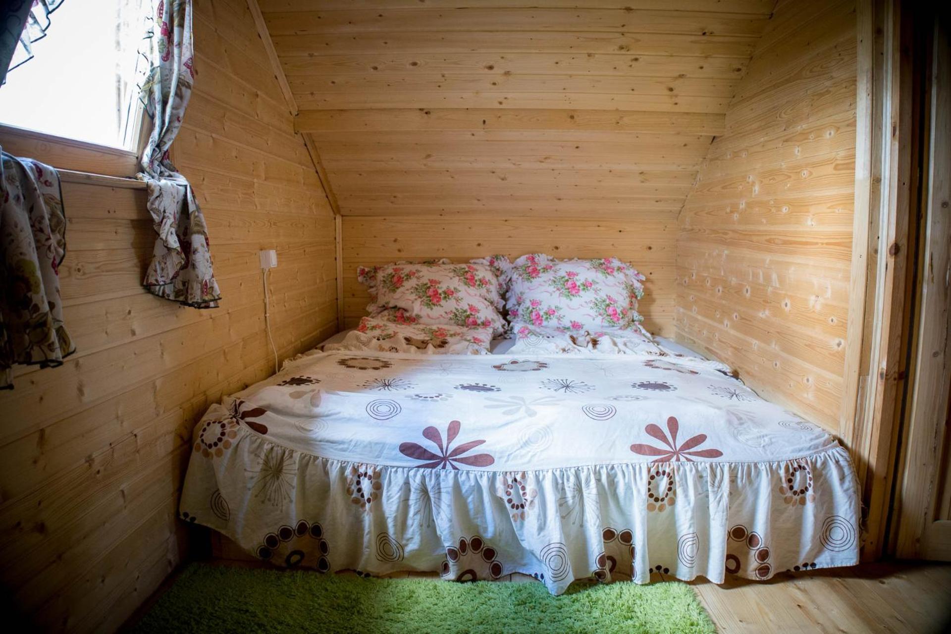 Three-Bedroom House - Photo 42