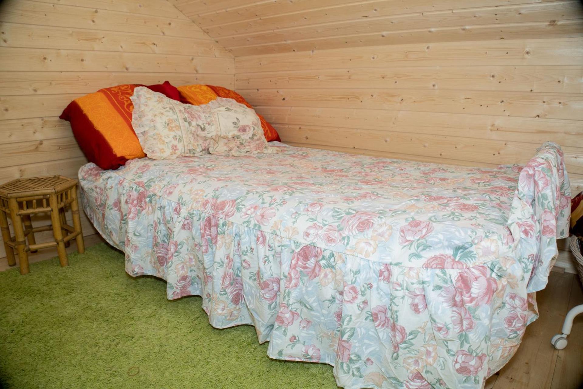 Three-Bedroom House - Photo 45
