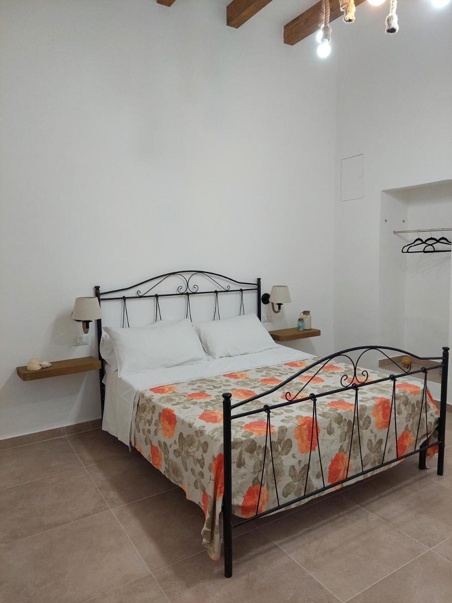 Deluxe Room (2 Adults + 1 Child)