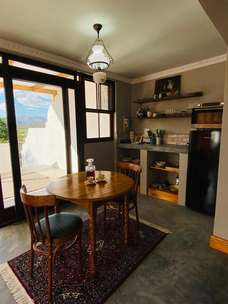 Classic King Room - Photo 12