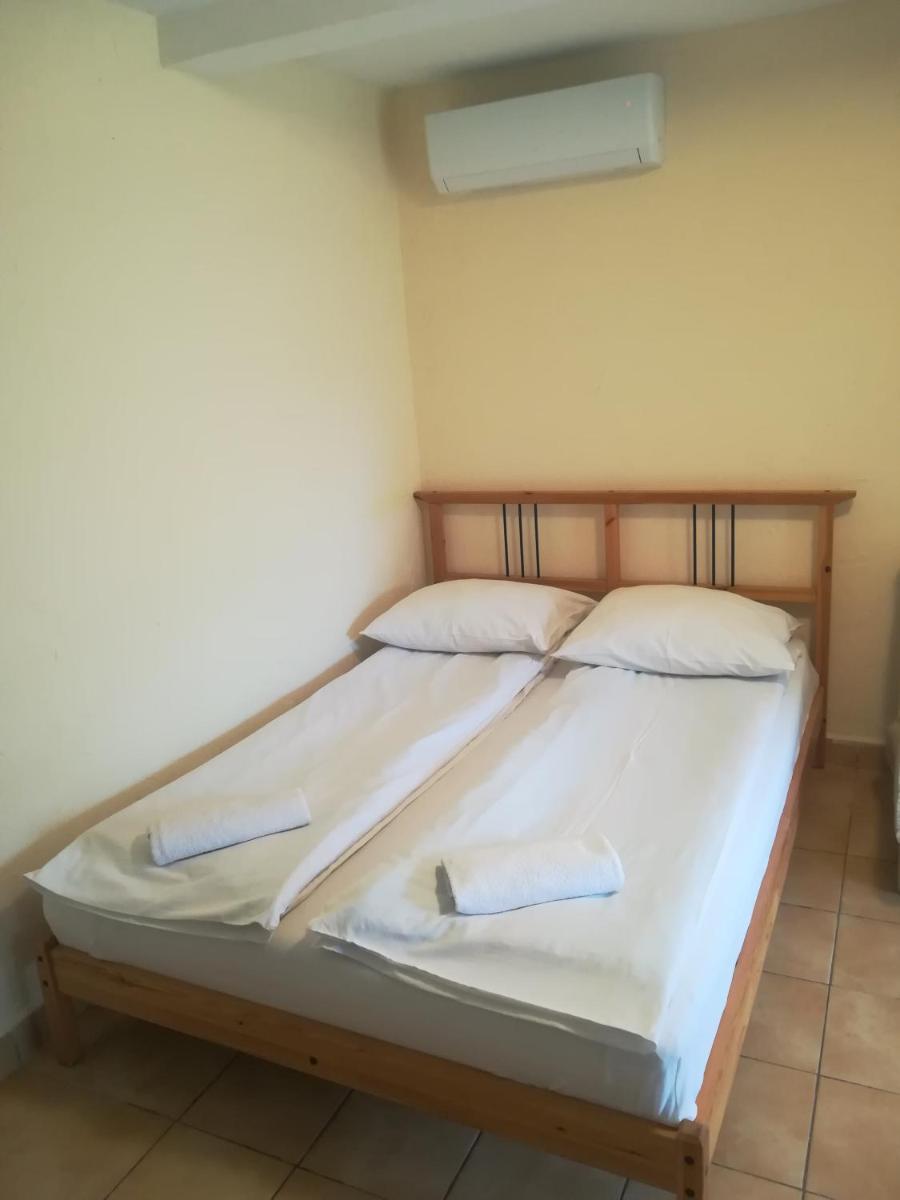 Triple Room with Bathroom photo 3