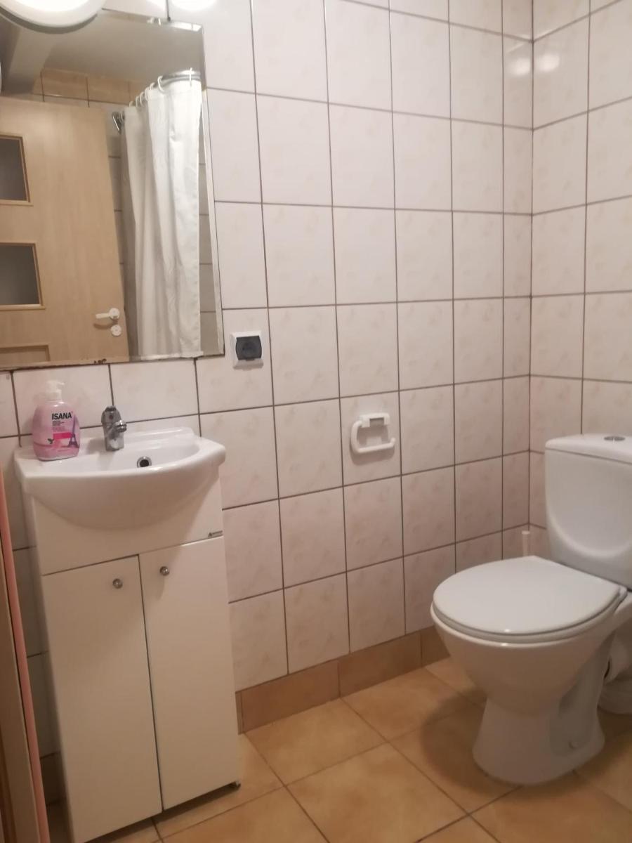 Double Room with Private Bathroom - Photo 1