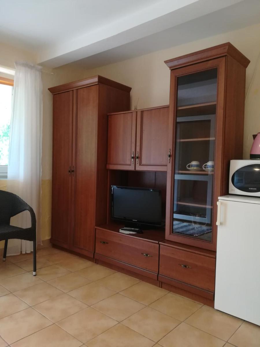 Triple Room with Bathroom photo 2