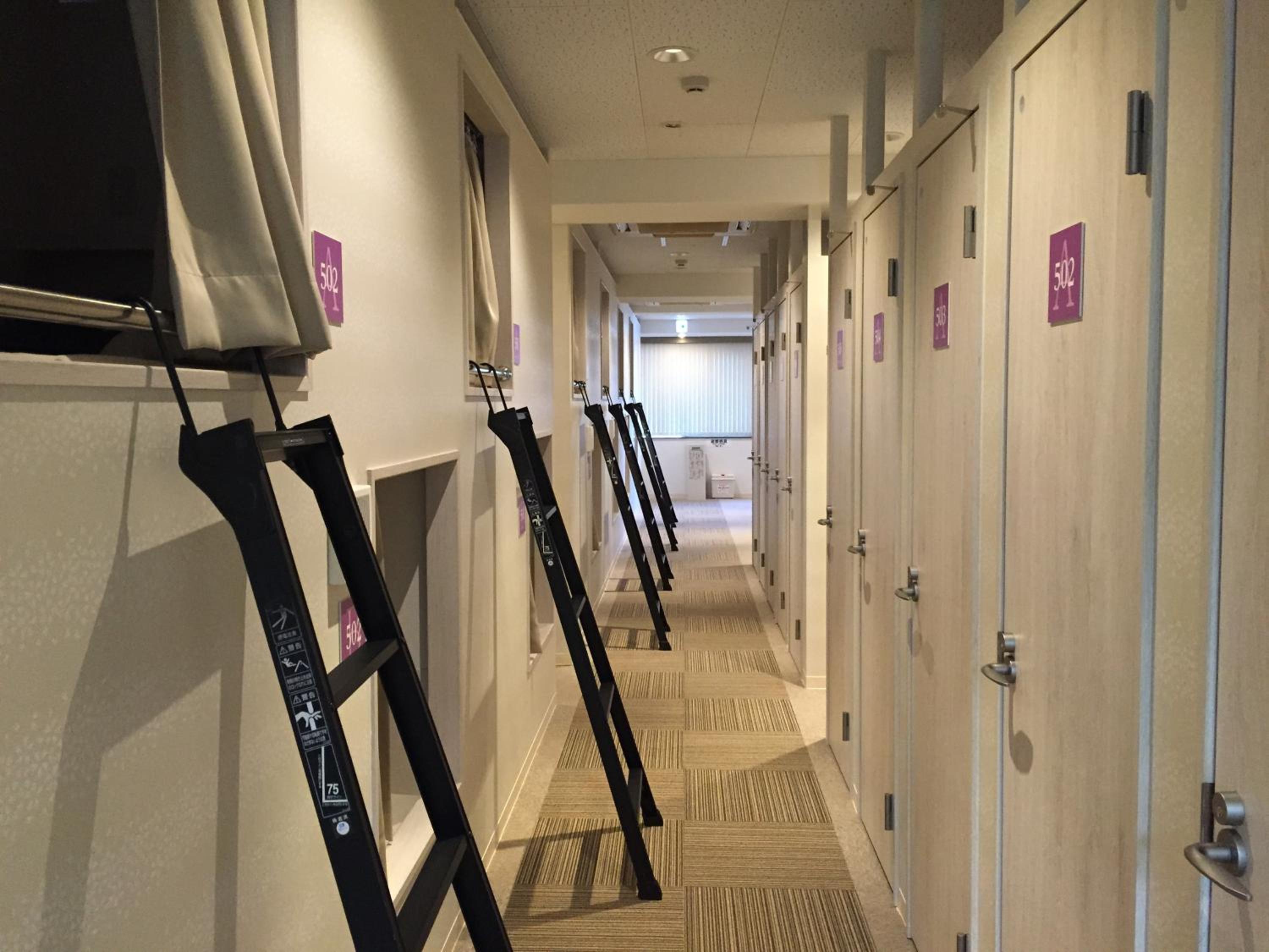 Capsule Room - Male Only photo 1