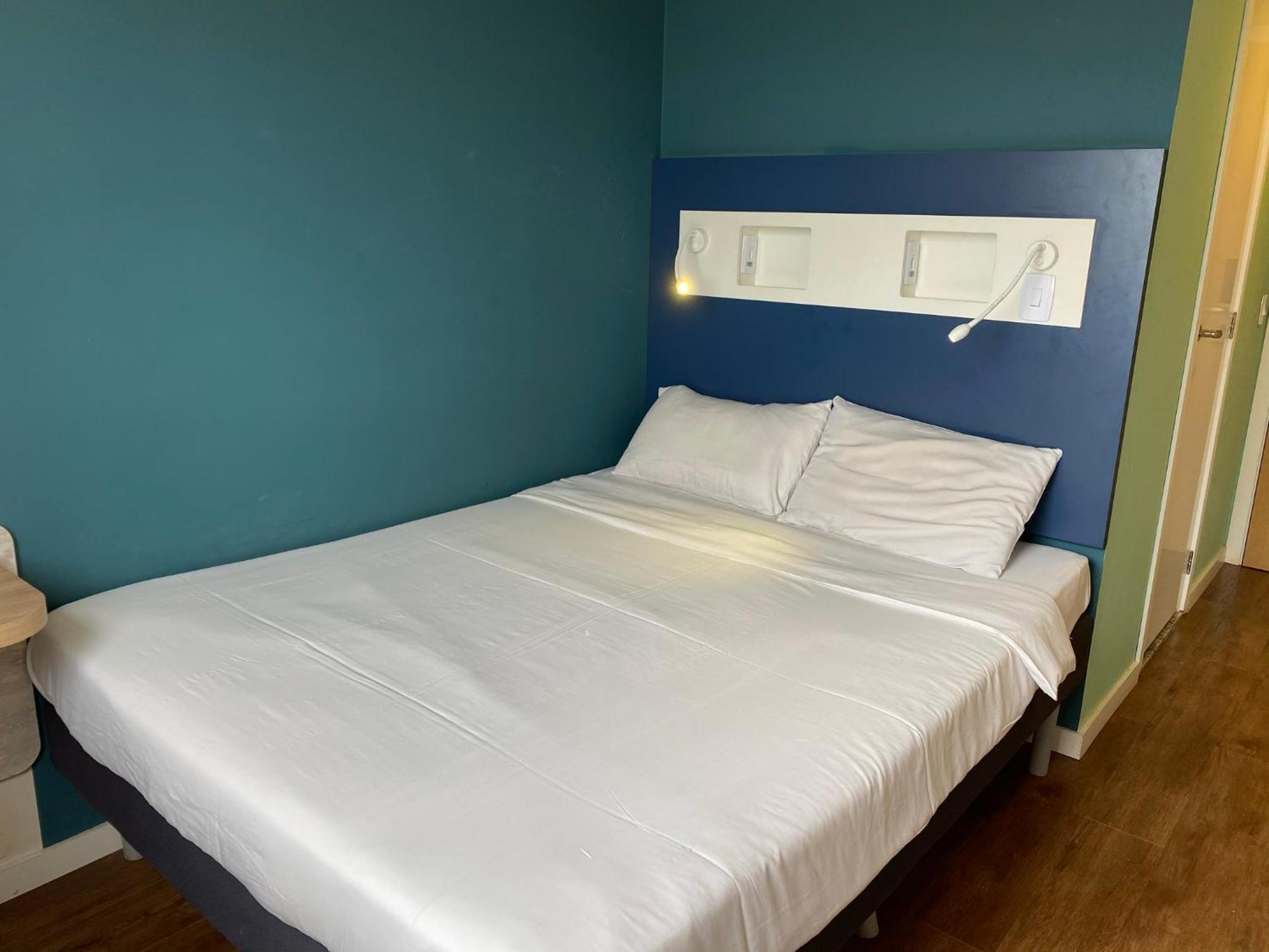 Standard Double Room - Photo 15