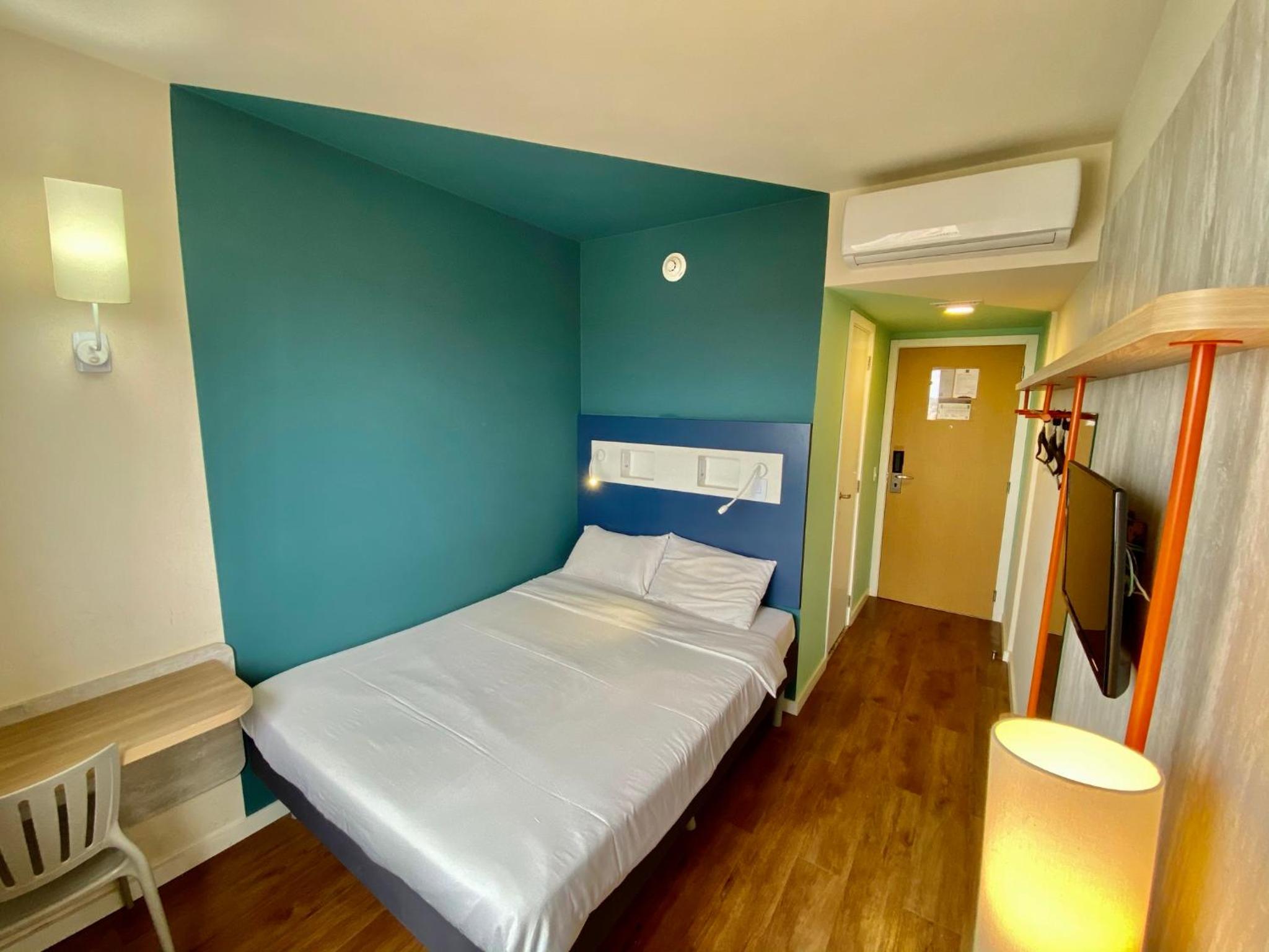 Standard Double Room - Photo 16