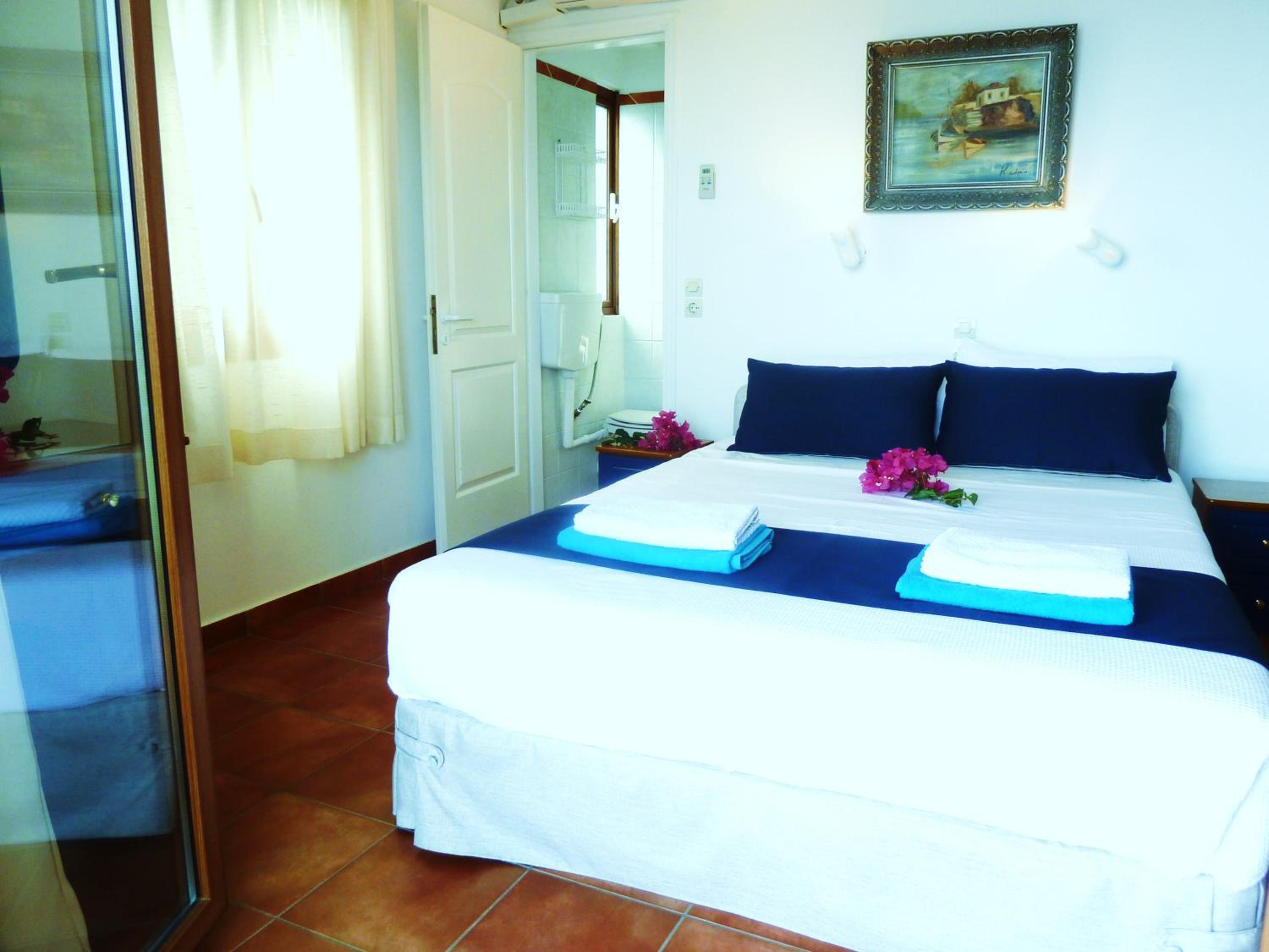 Two-Bedroom Apartment Sea View photo 2