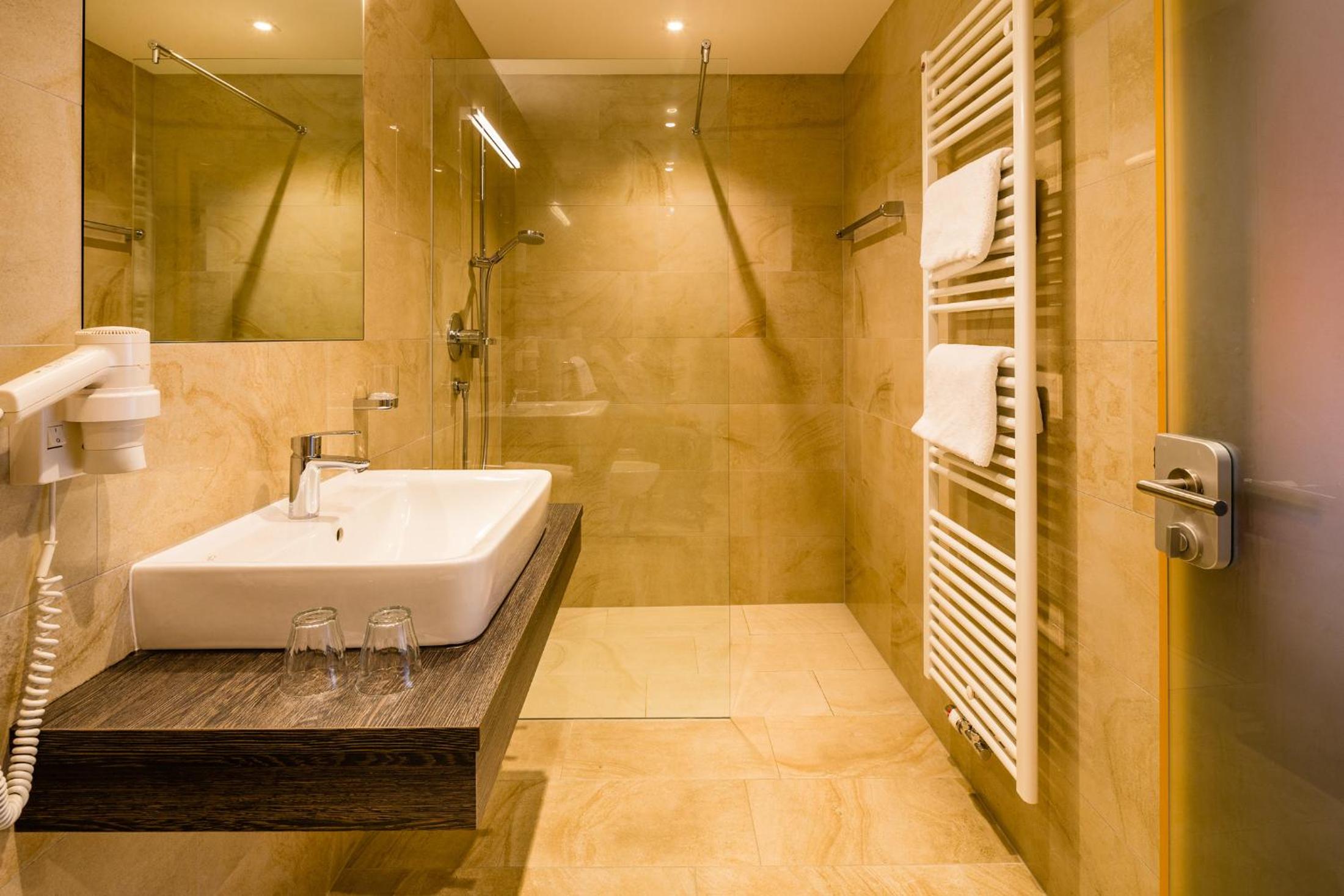 Superior Double Room with Balcony photo 2