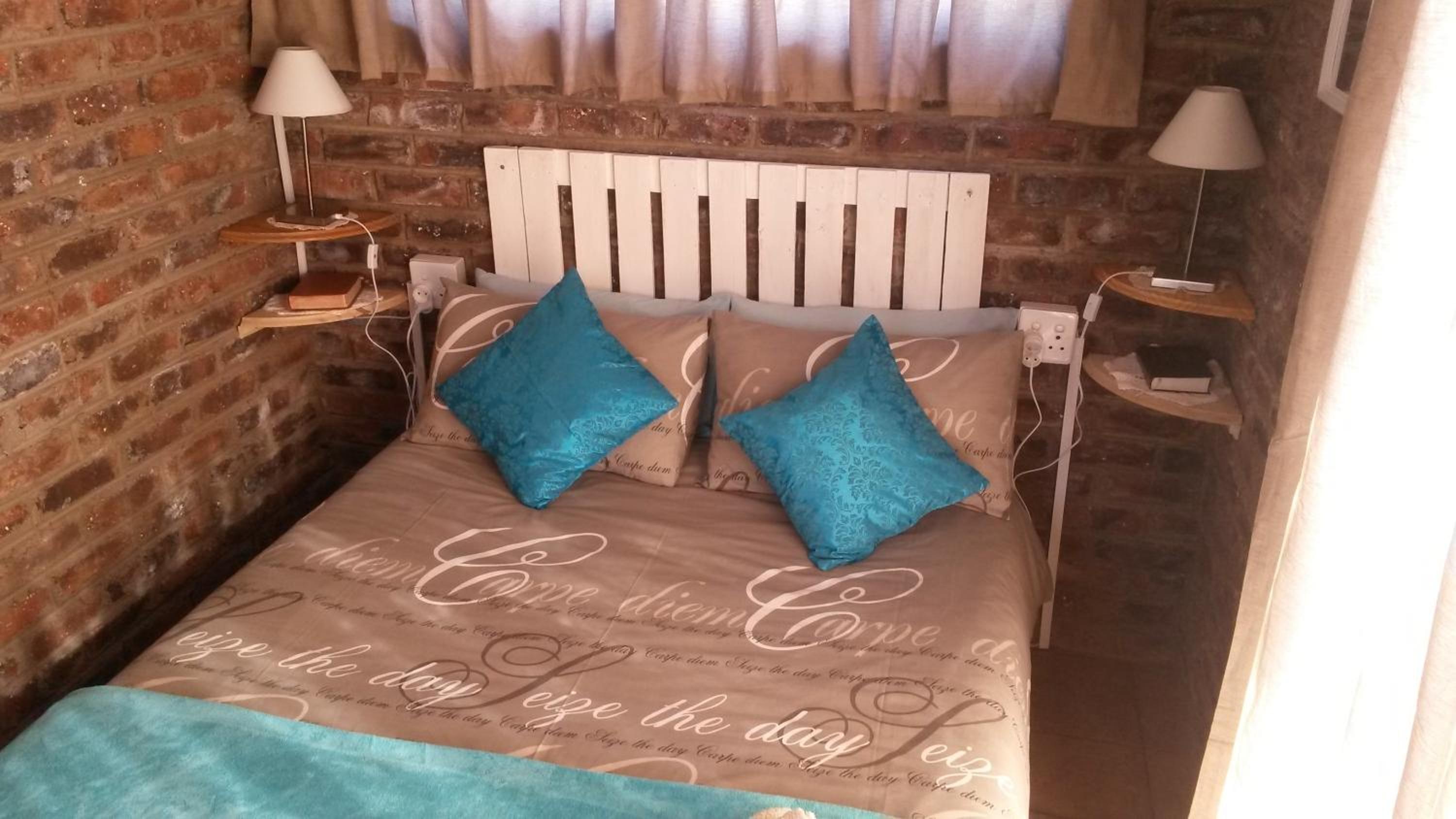 Double or Twin Room - Photo 2