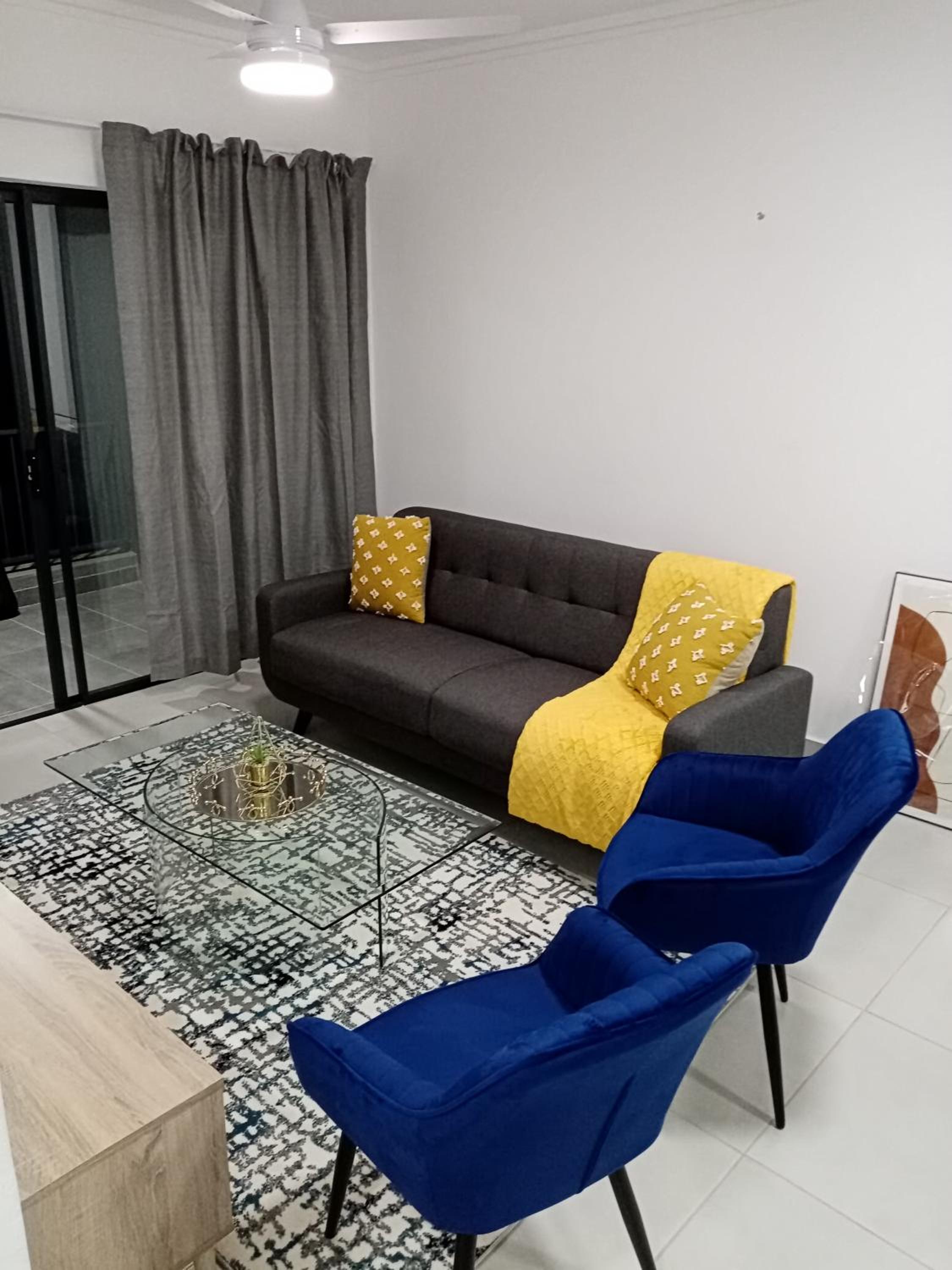 One-Bedroom Apartment - Photo 11